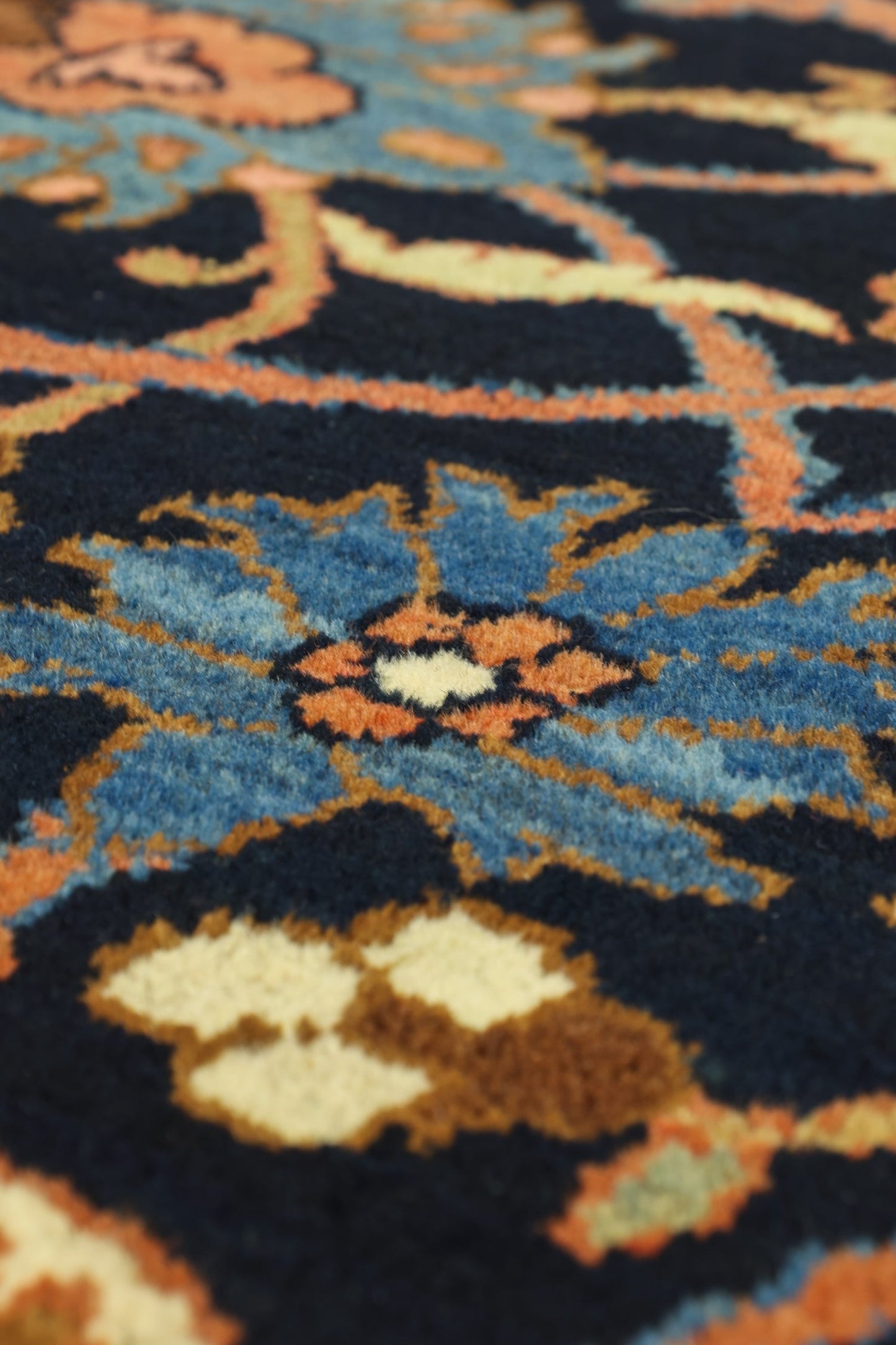 Antique Tabriz Handwoven Traditional Rug, J80695