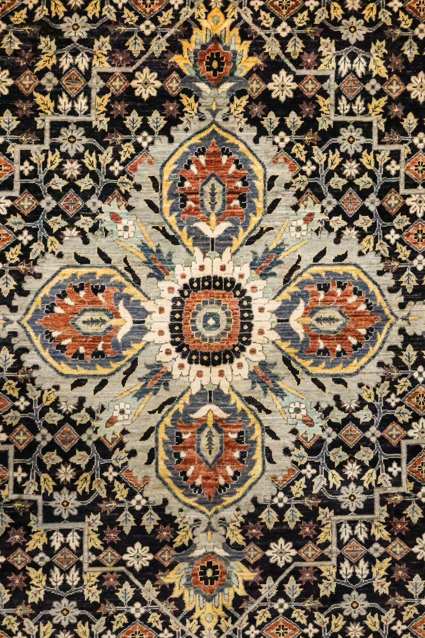 Tabriz Handwoven Traditional Rug, J81361