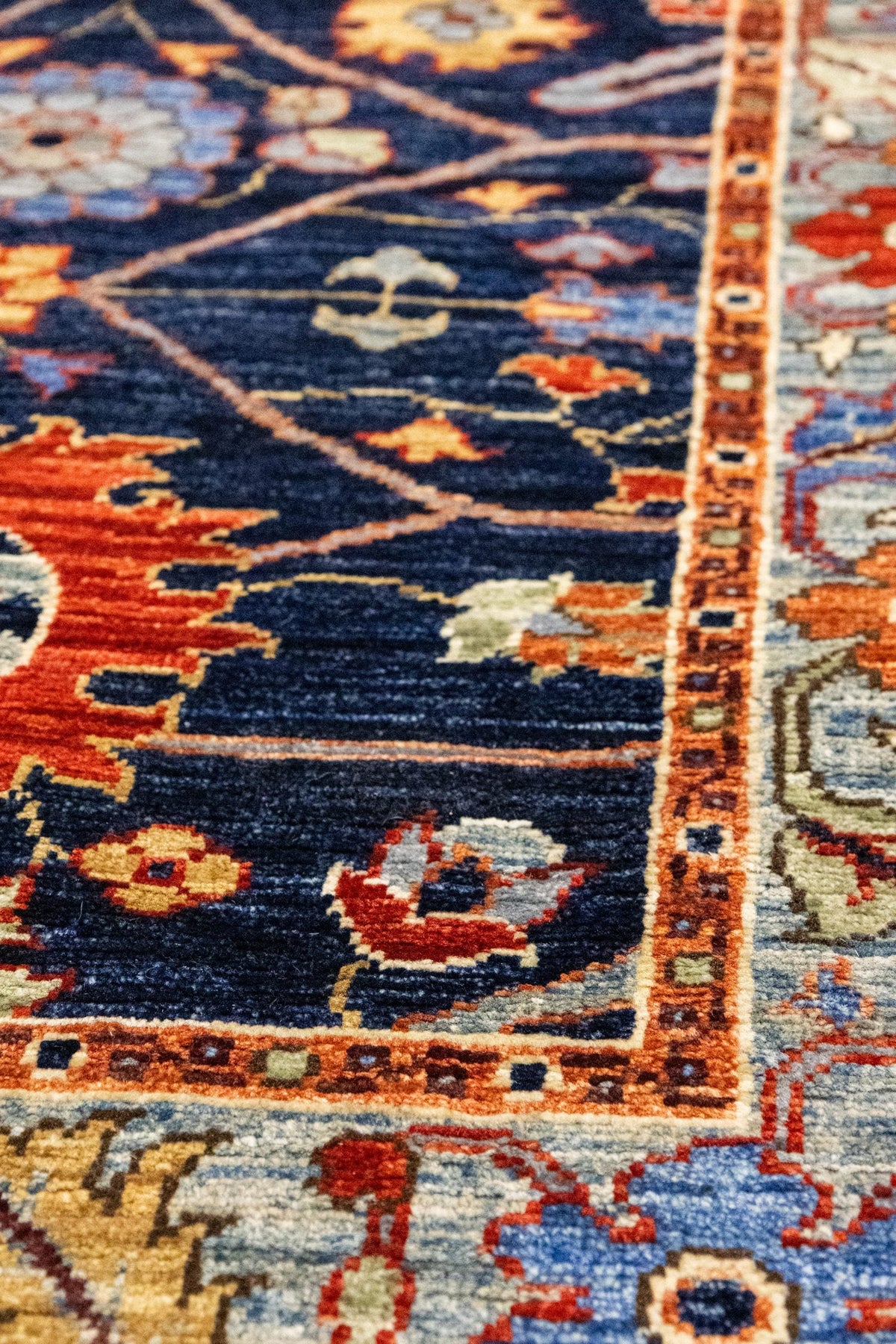 Tabriz Handwoven Traditional Rug, J86067