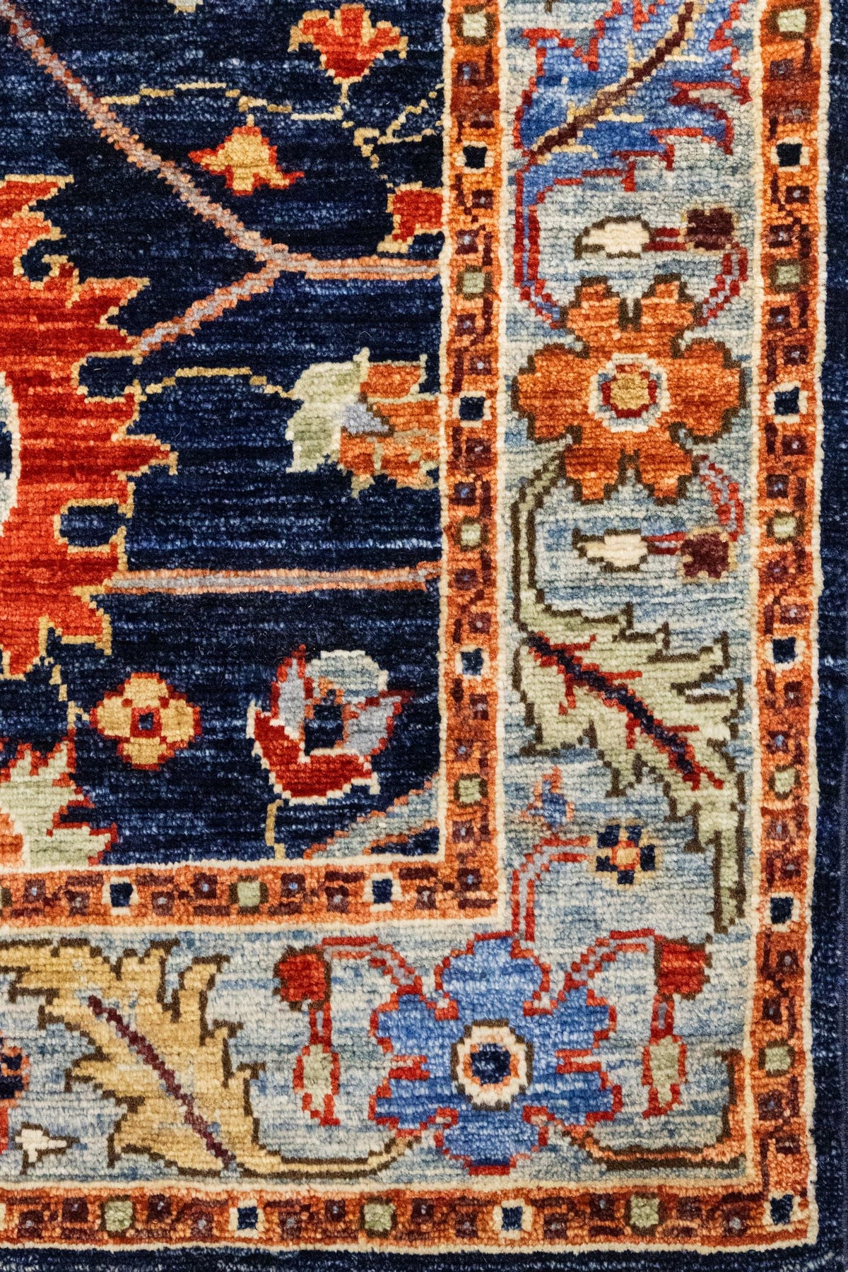 Tabriz Handwoven Traditional Rug, J86067