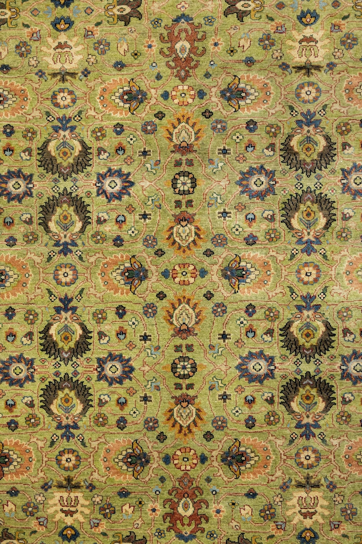 Tabriz Handwoven Traditional Rug, J88144