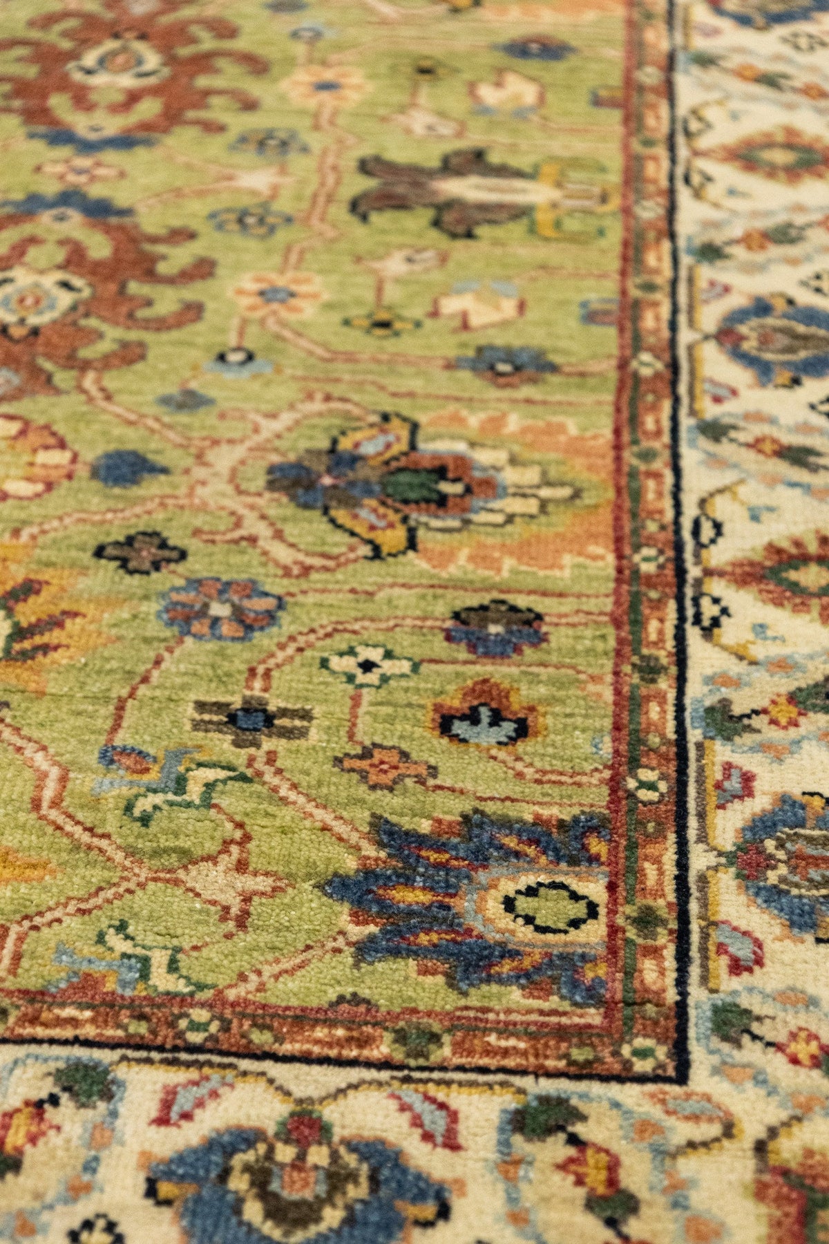 Tabriz Handwoven Traditional Rug, J88151