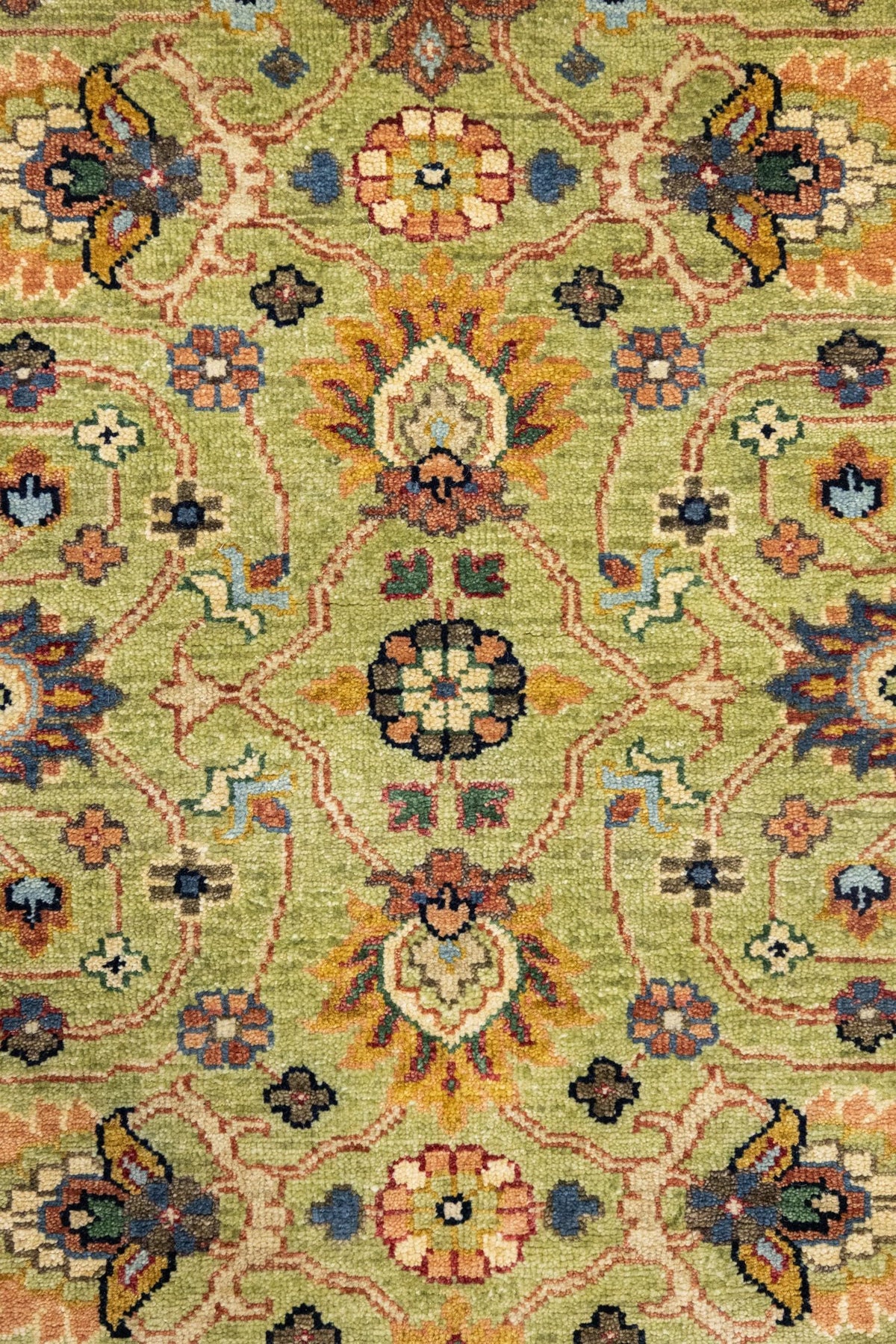Tabriz Handwoven Traditional Rug, J88151