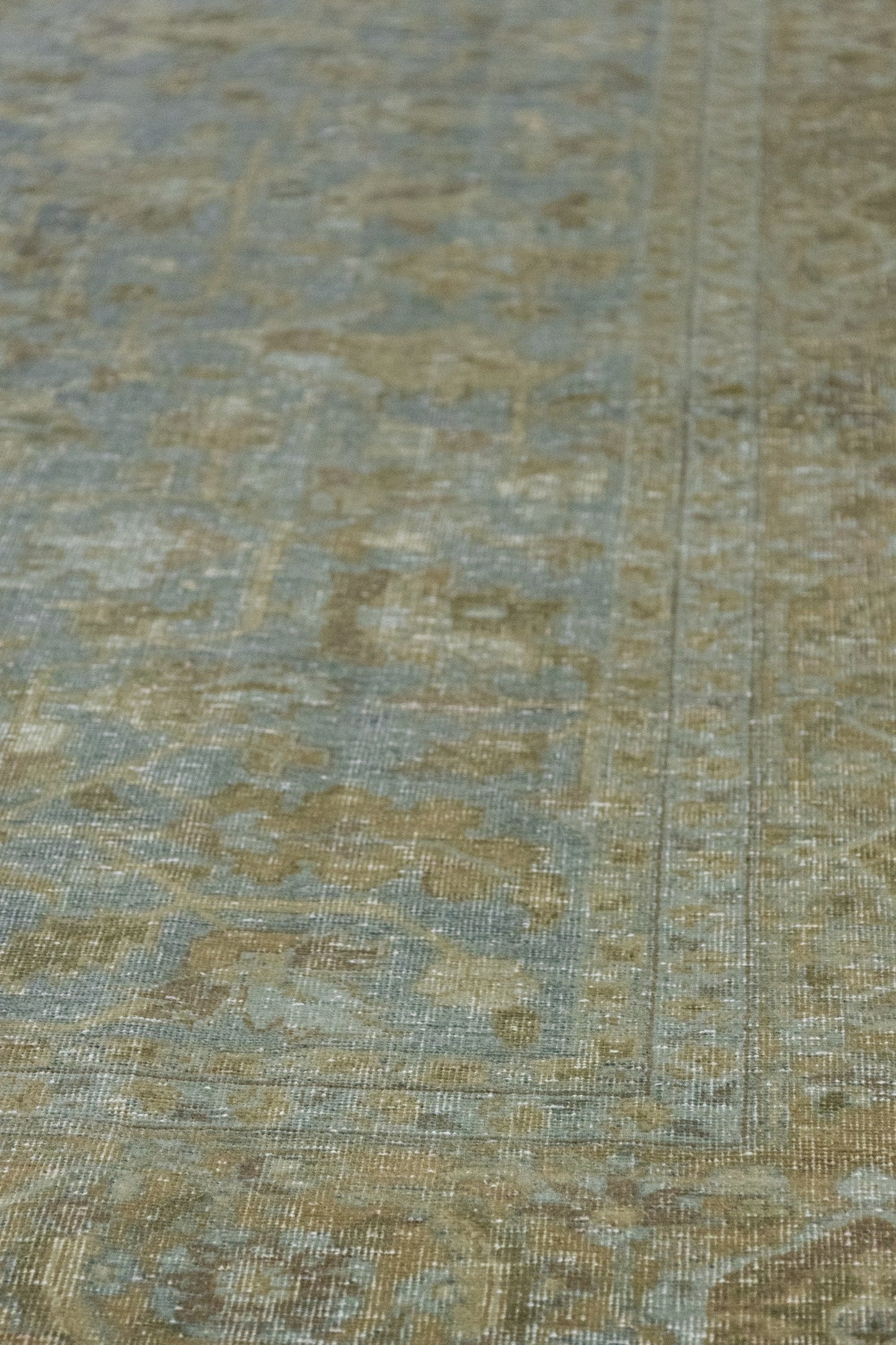 Vintage Tabriz Handwoven Traditional Rug, J88607