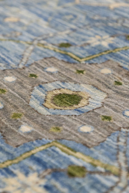 Tabriz Handwoven Traditional Rug, J89345