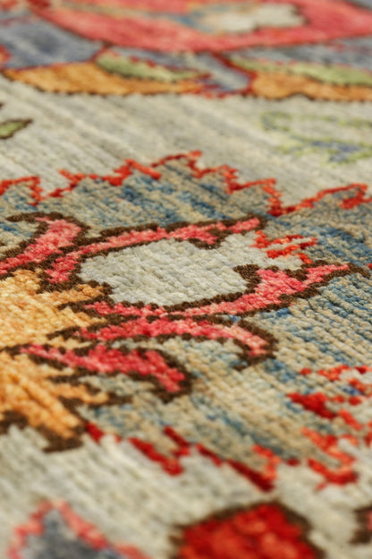 Vase Handwoven Traditional Rug, J81095