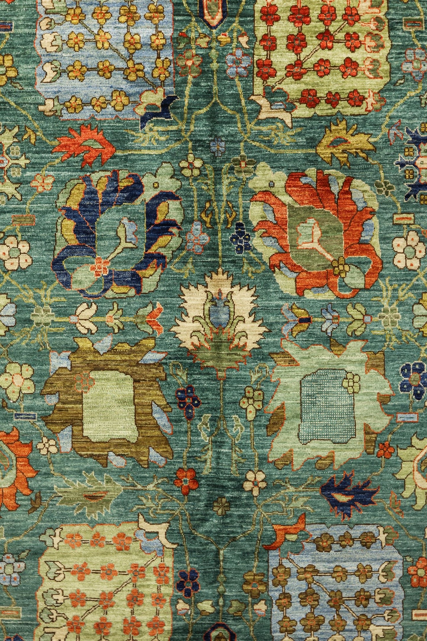 Vase Handwoven Traditional Rug, J81109