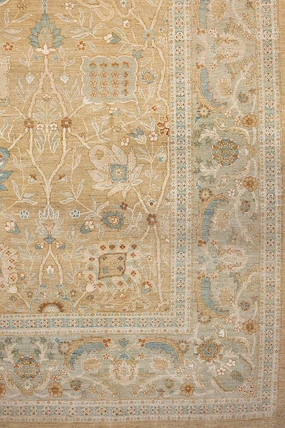 Vase Tabriz Handwoven Traditional Rug, J89237