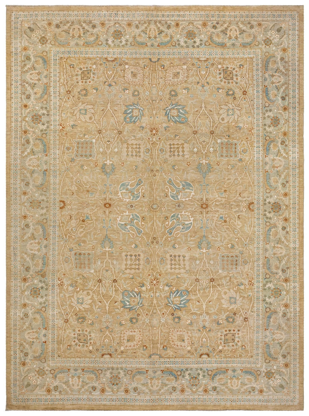 Vase Tabriz Handwoven Traditional Rug