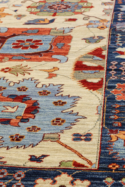 Vase Tabriz Handwoven Traditional Rug, J81081