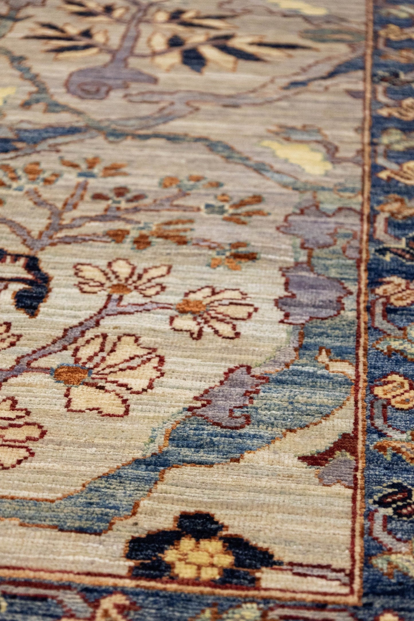 William Morris Handwoven Traditional Rug, J87773