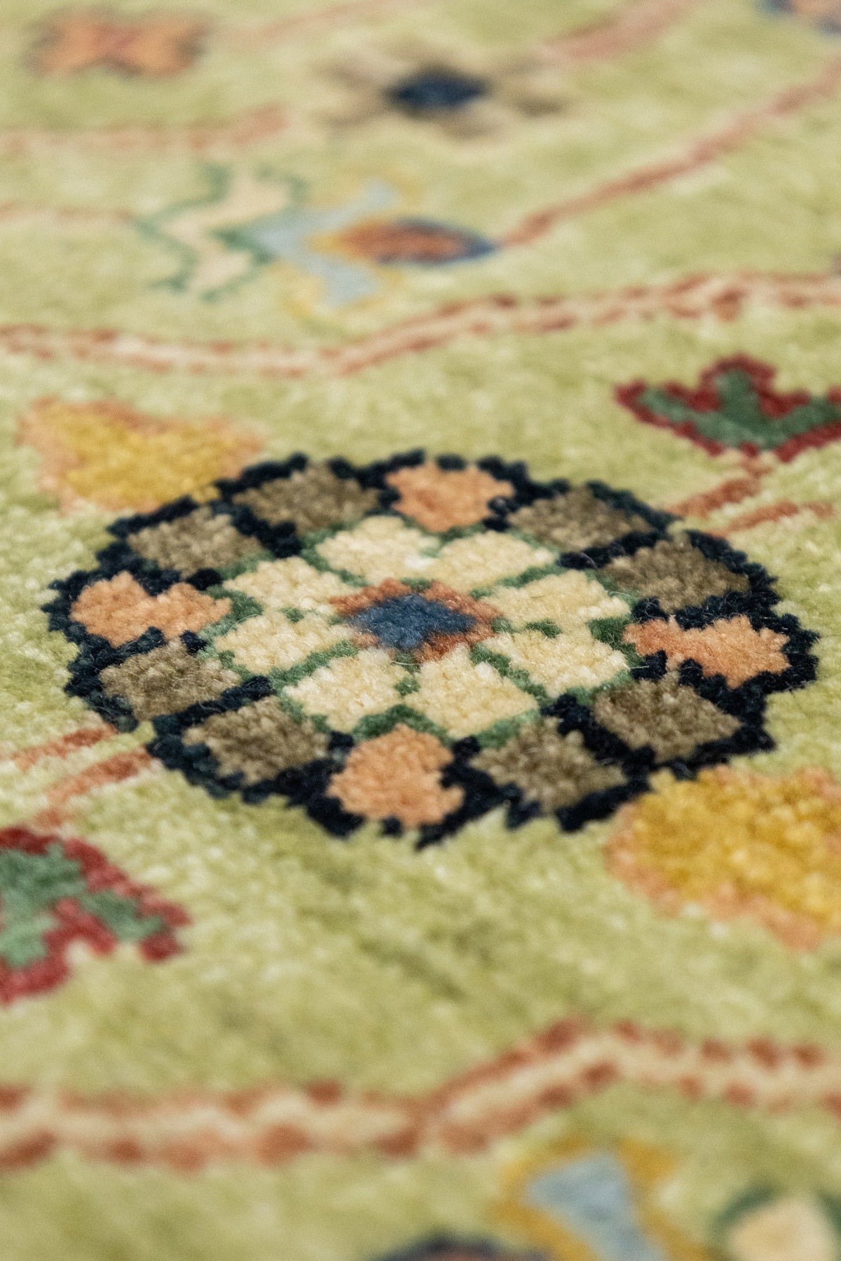 Ziegler Handwoven Traditional Rug, J88159