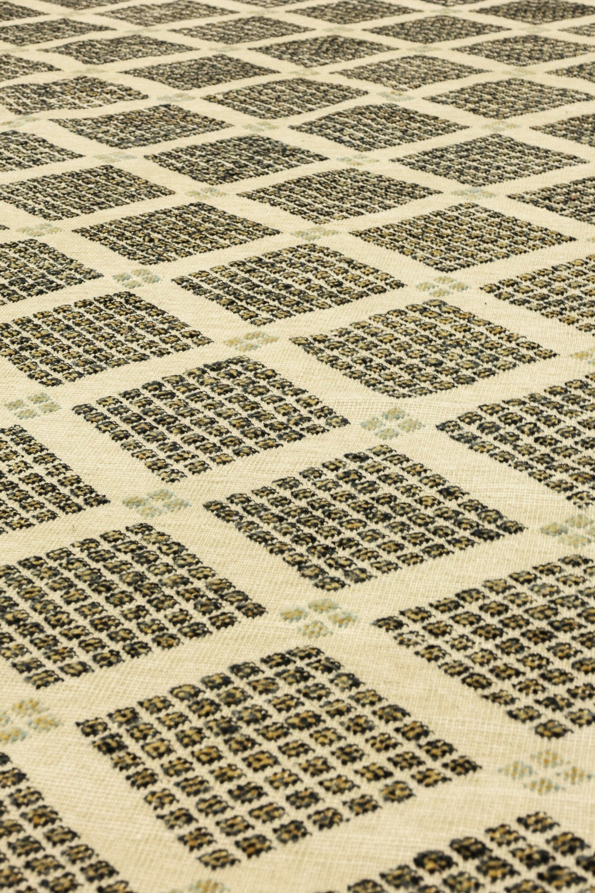 Handwoven Transitional Rug, J80981