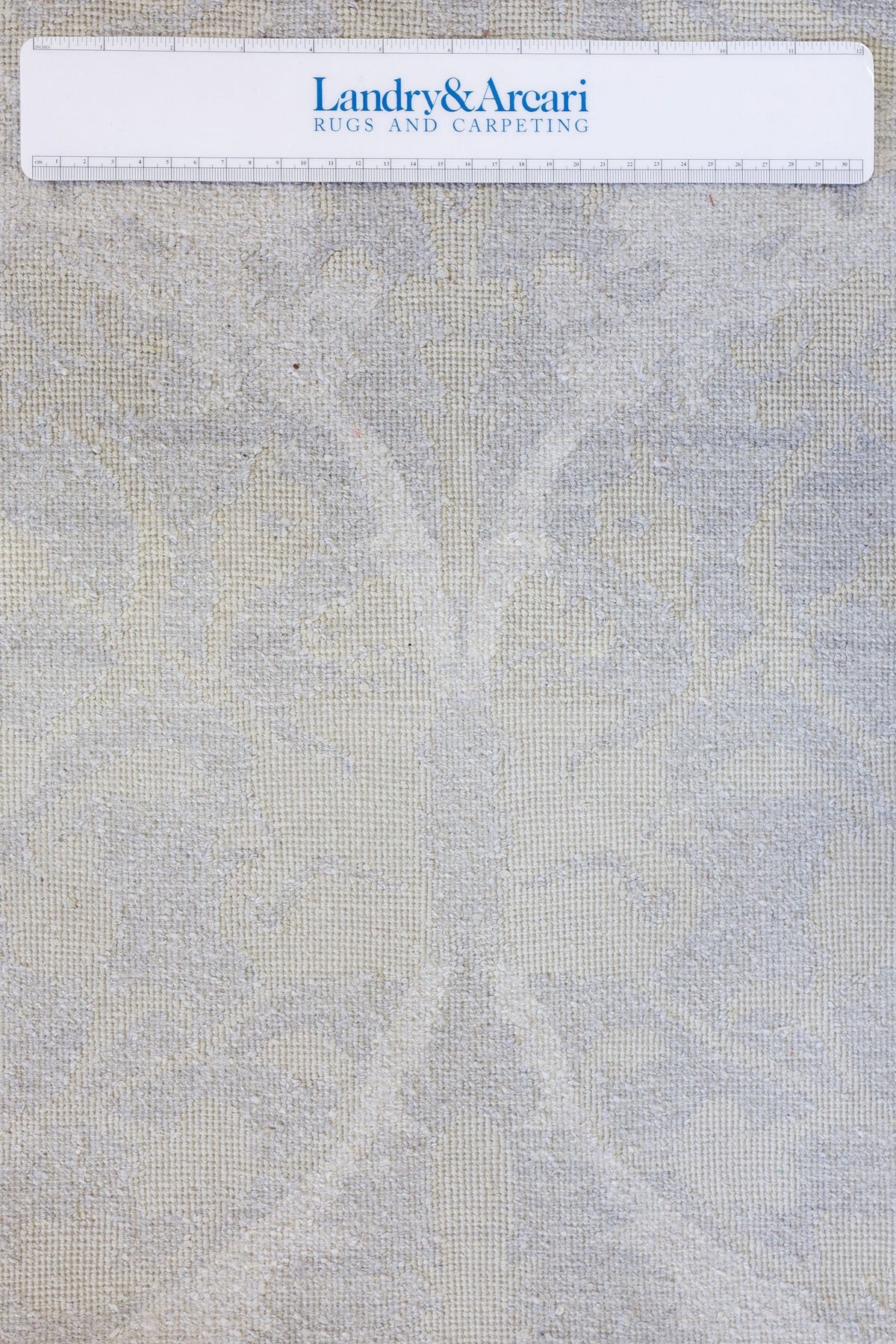 Angel Heart Handwoven Transitional Rug, J80493