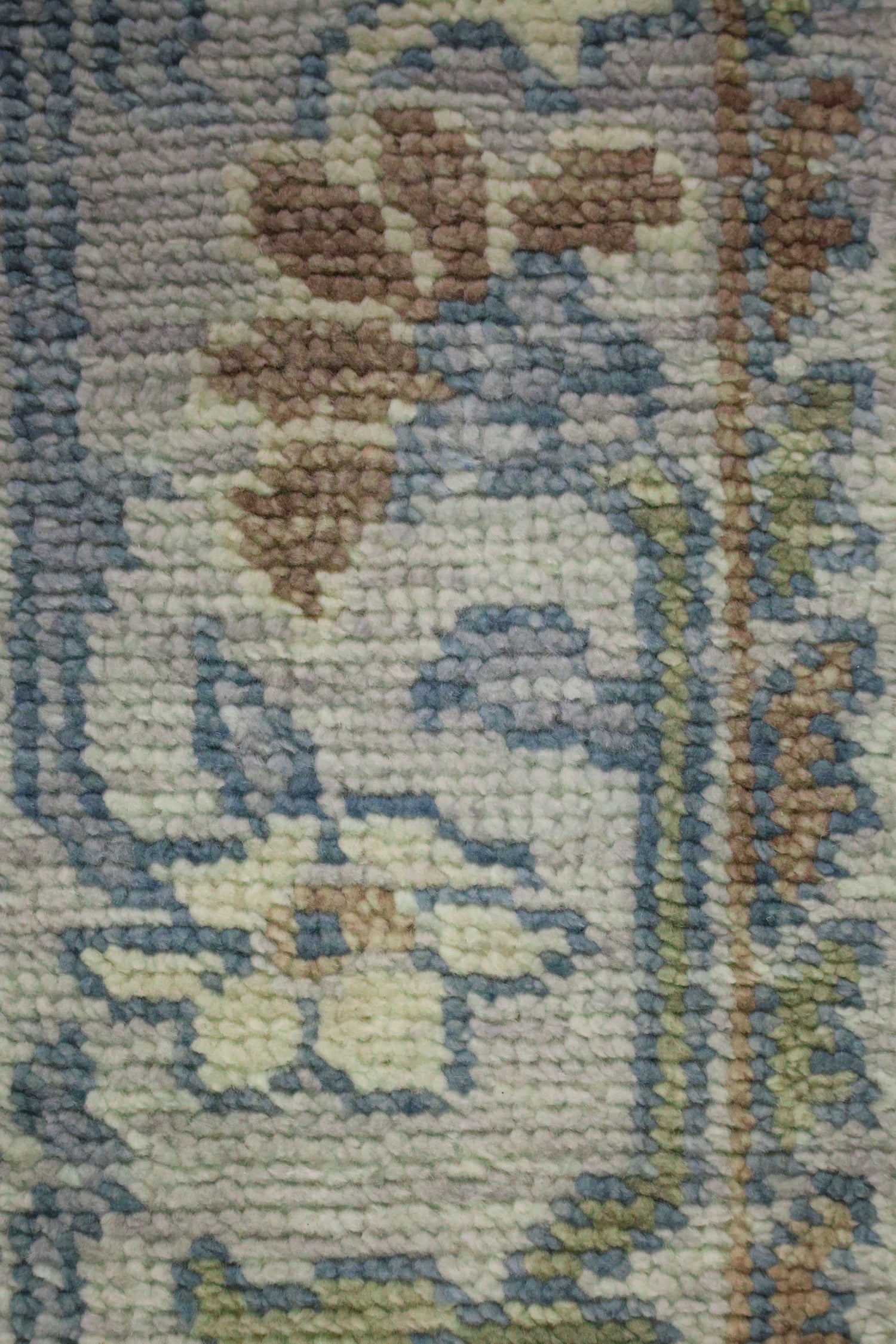 Arabesque Handwoven Transitional Rug, J69908