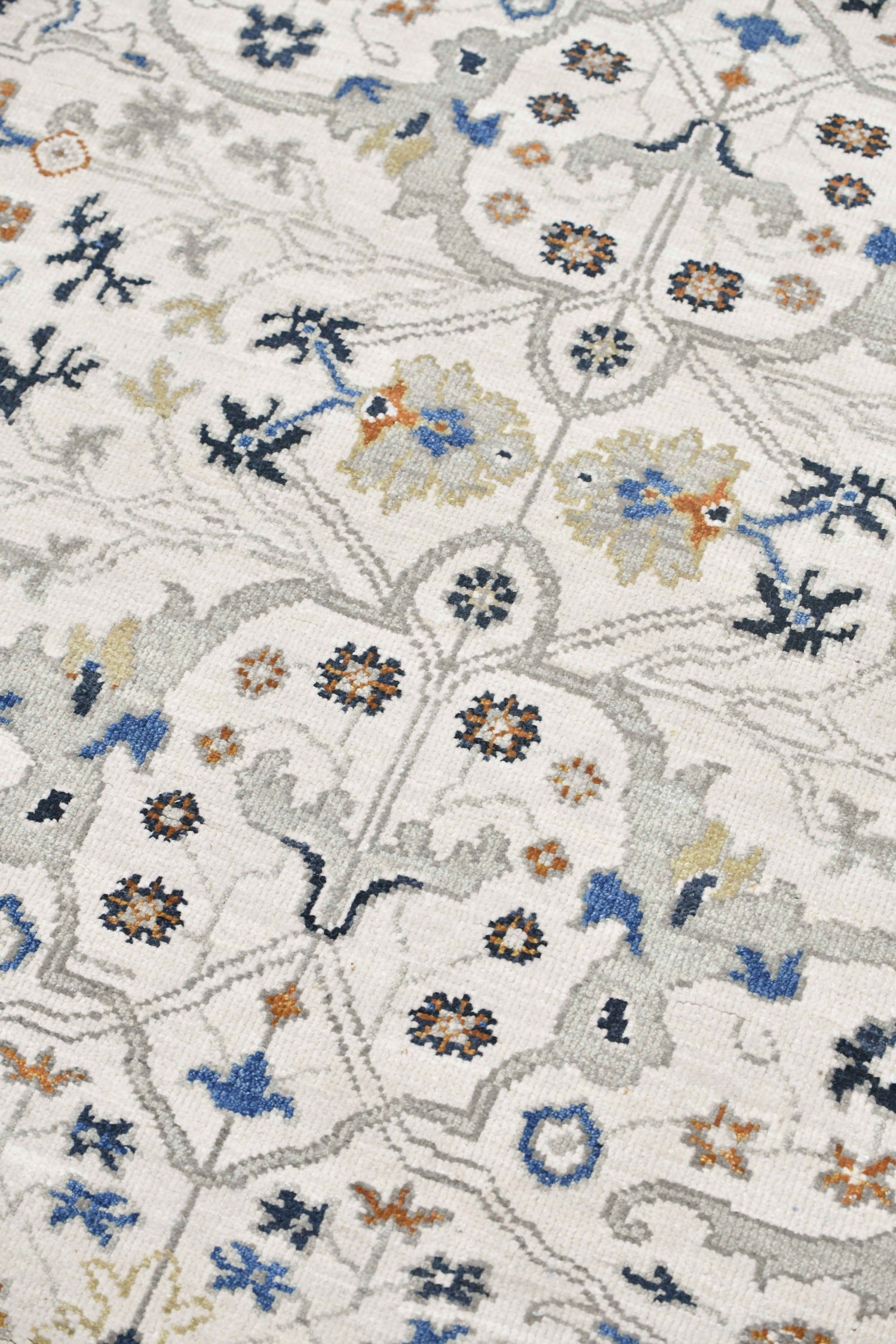 Arabesque Handwoven Closeout Rug, J70307