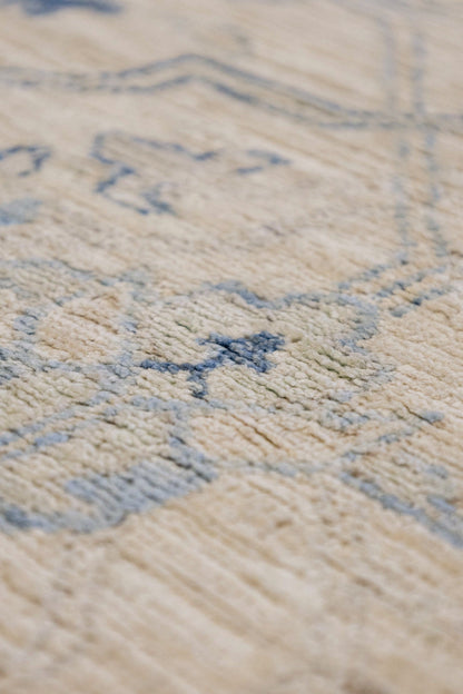 Arabesque Handwoven Transitional Rug, J86852
