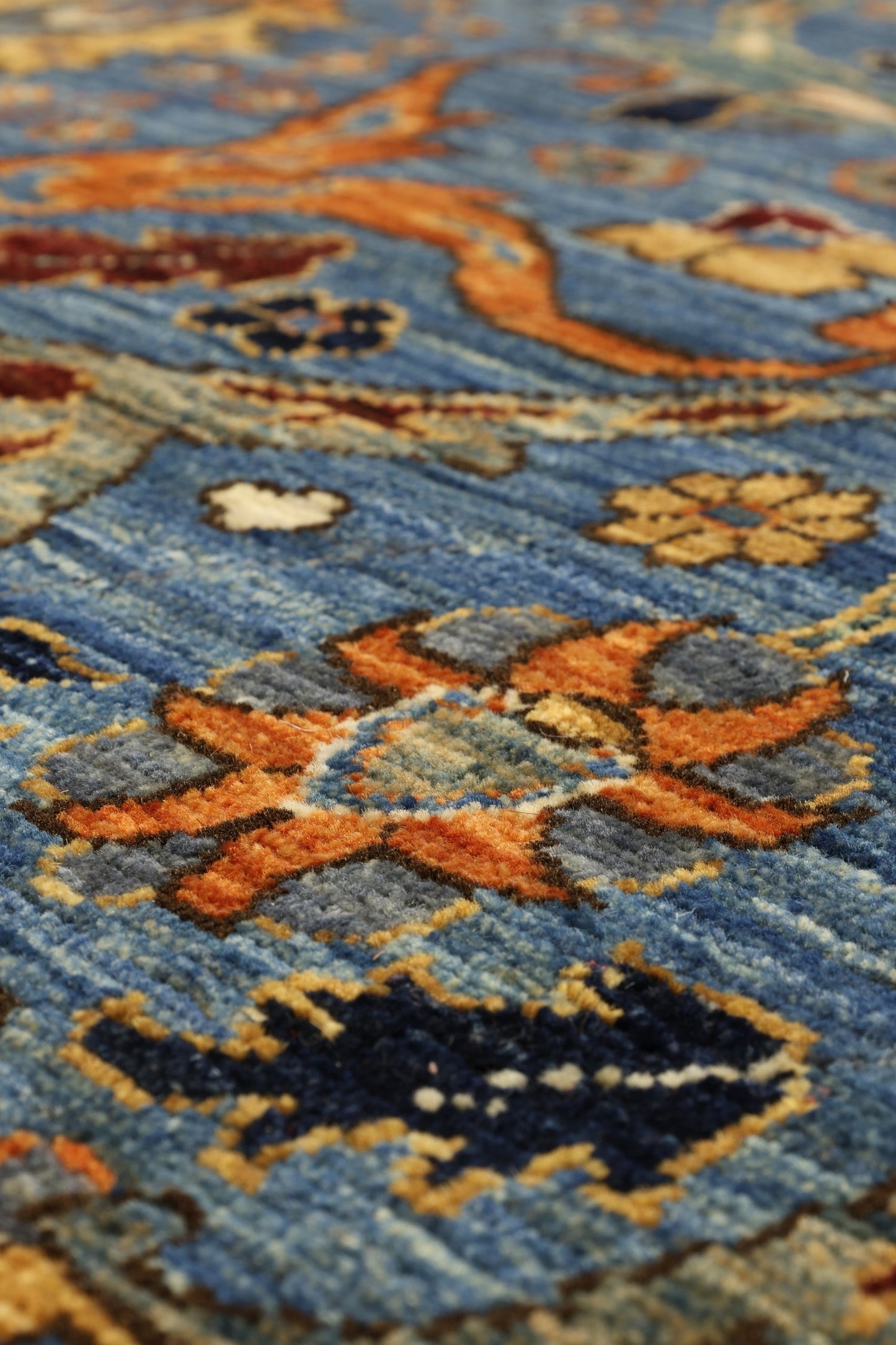 Arabesque Tabriz Handwoven Transitional Rug, J81047