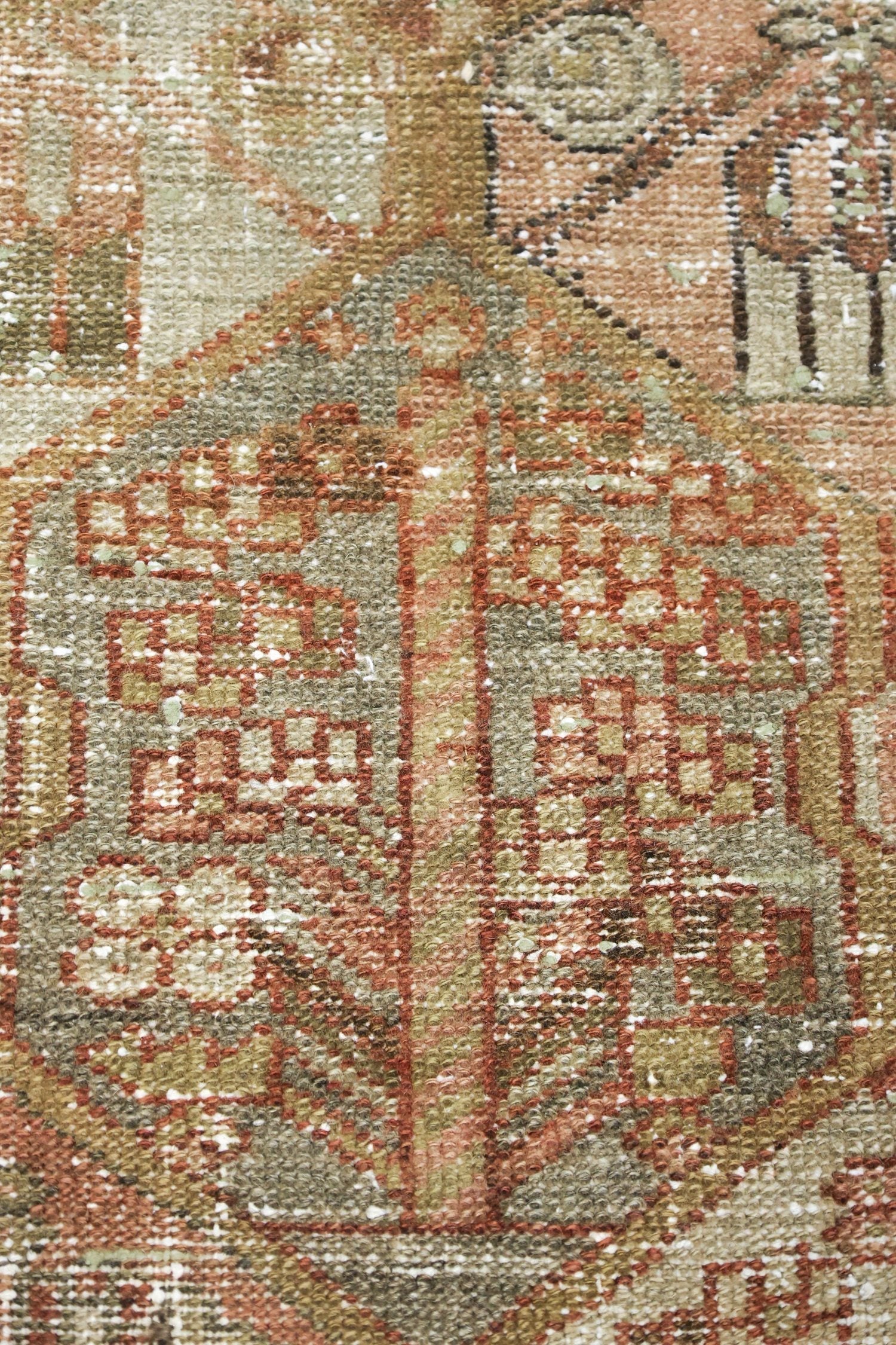 Vintage Bakhtiari Handwoven Transitional Rug, J75654