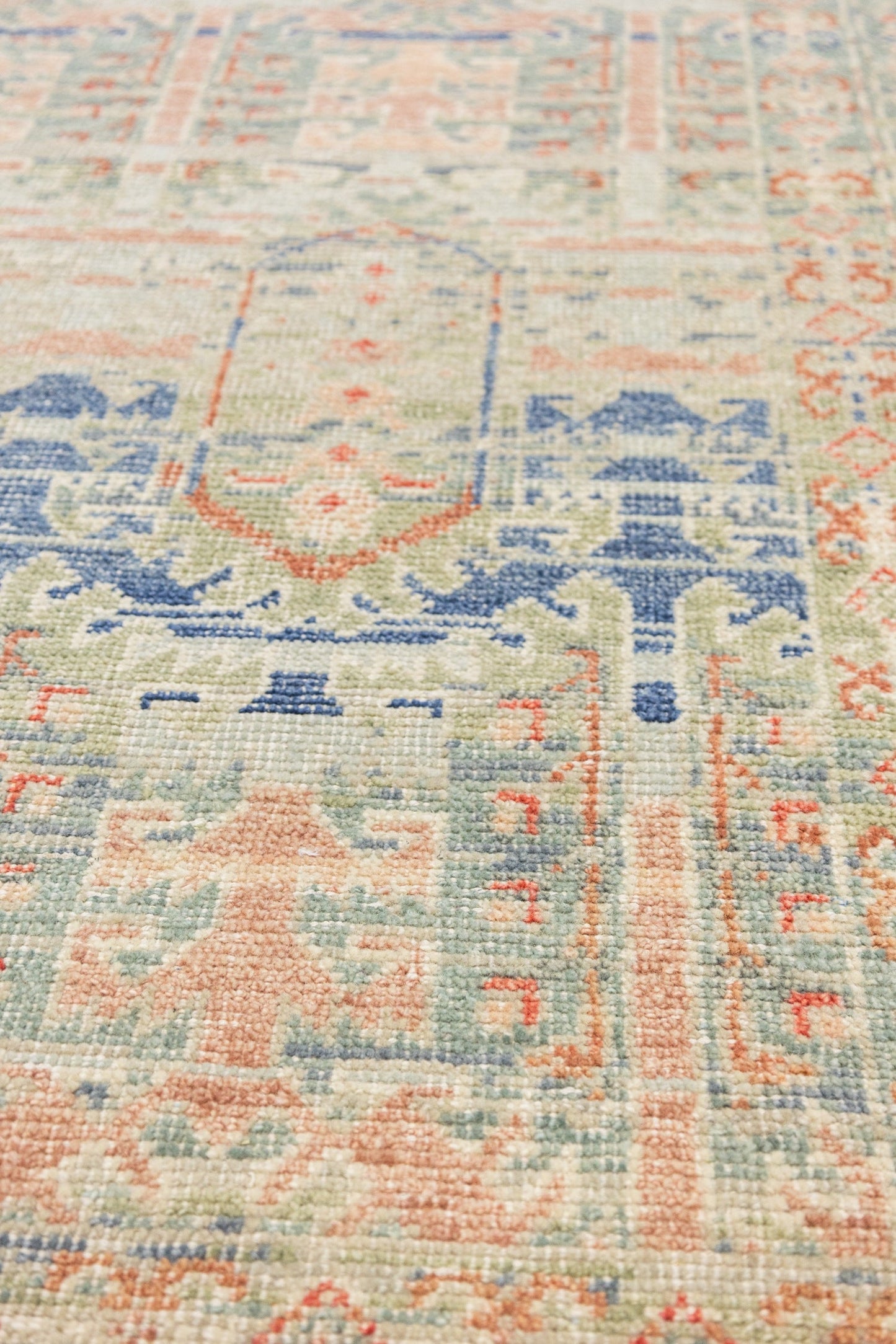 Baluchi Handwoven Transitional Rug, J88865