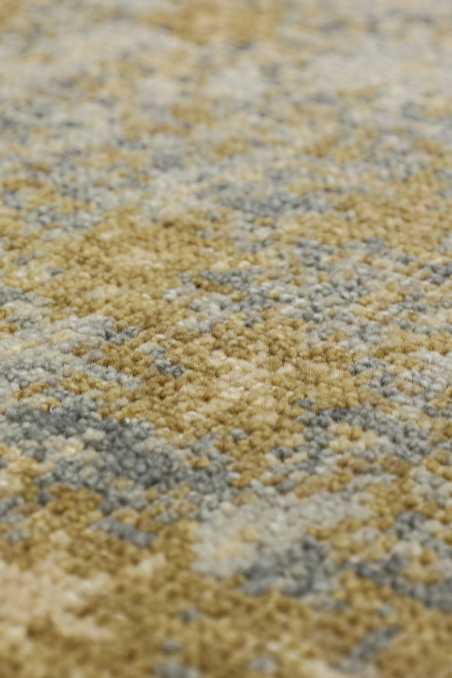 Bloom Handwoven Transitional Rug, J80638