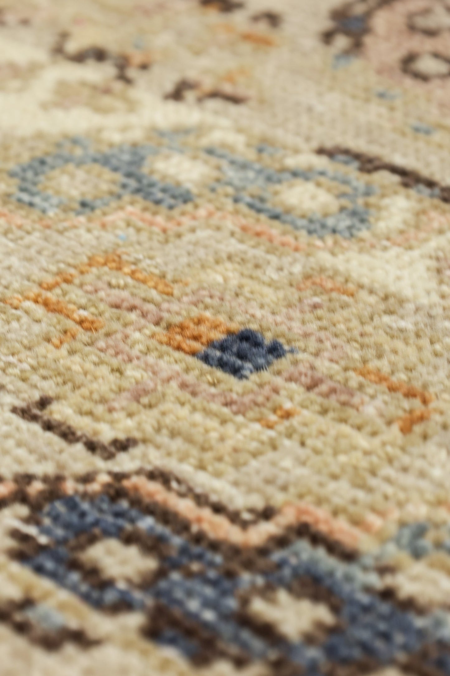 Ersari Gul Handwoven Transitional Rug, J80617