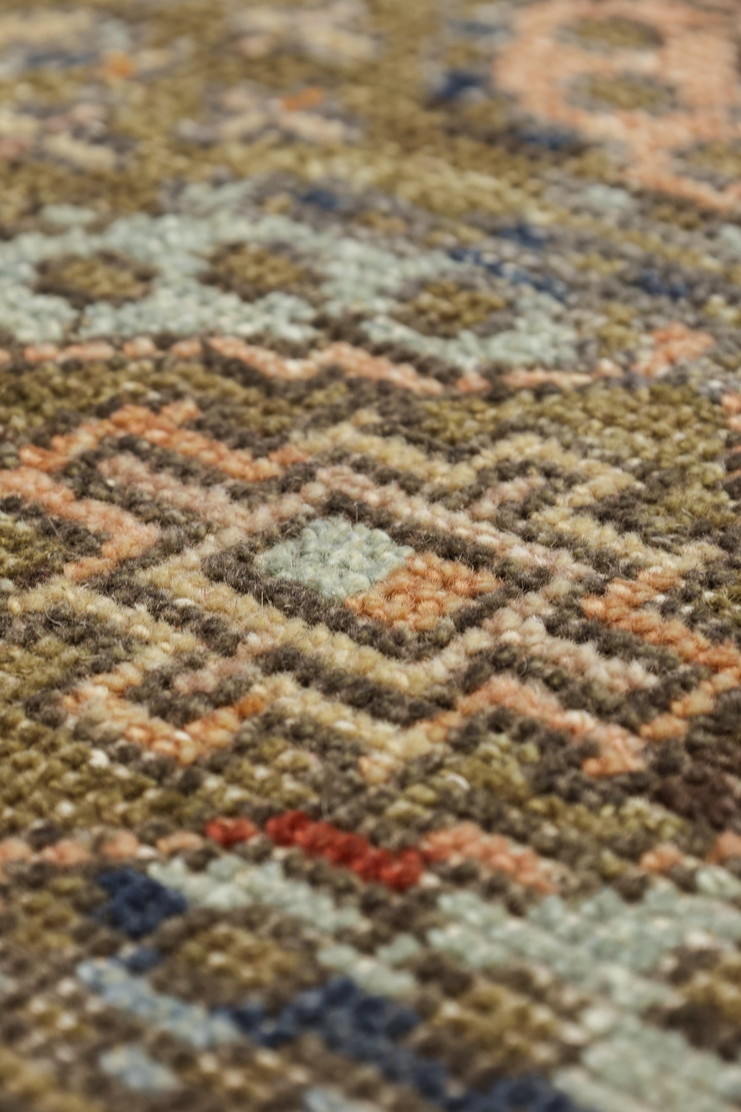 Ersari Gul Handwoven Transitional Rug, J80619