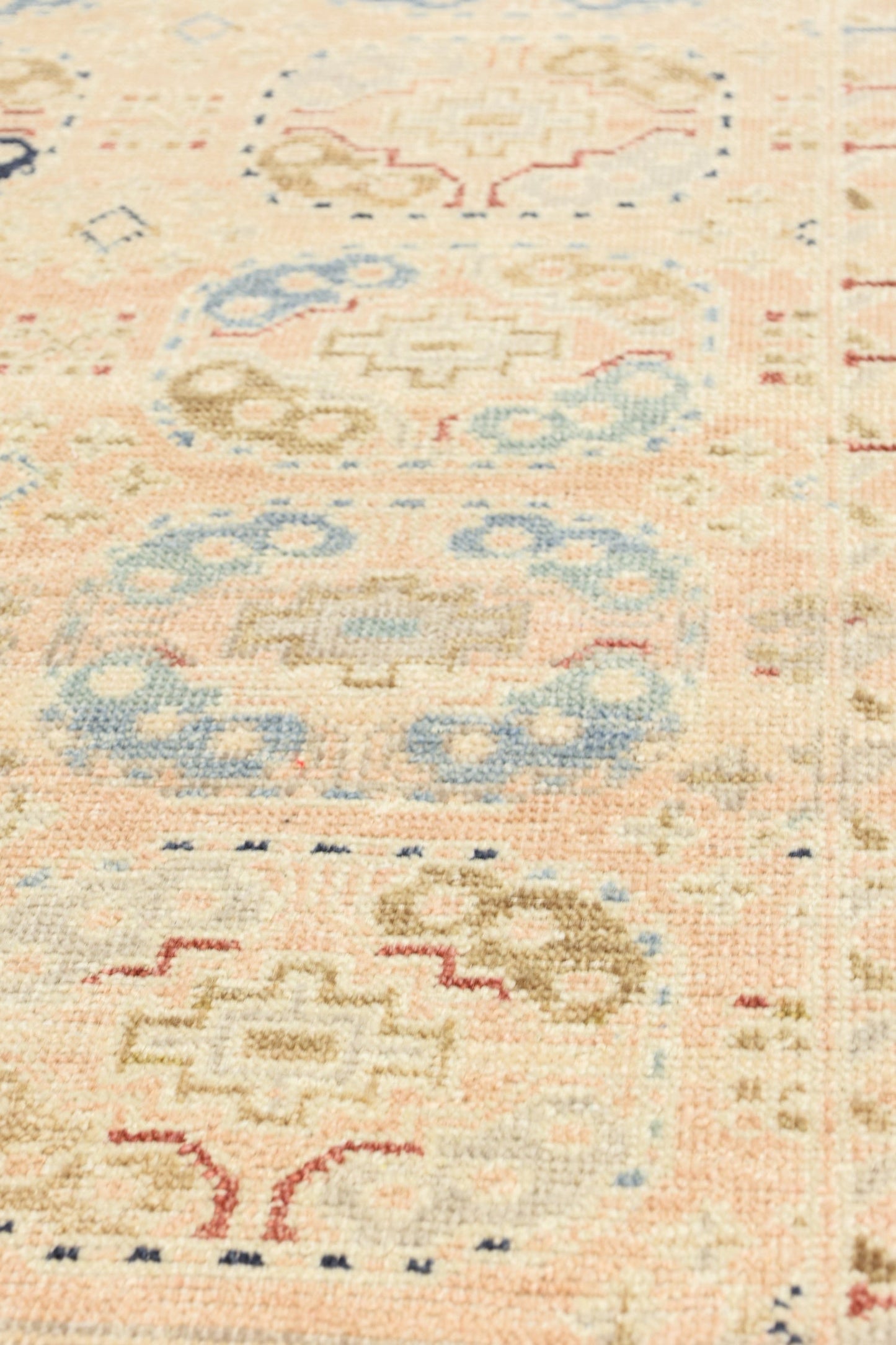 Ersari Gul Handwoven Transitional Rug, J80635