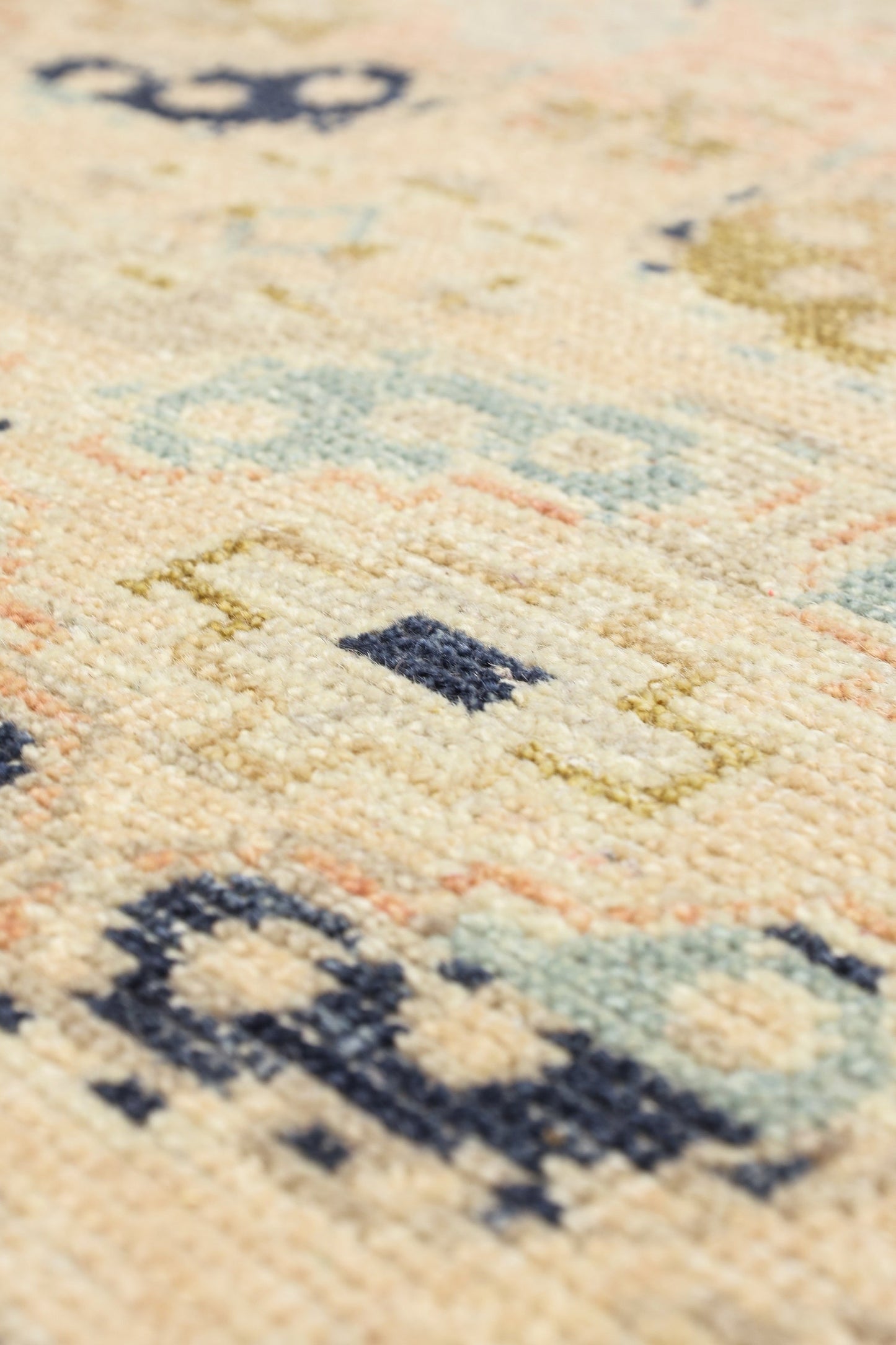 Ersari Gul Handwoven Transitional Rug, J80635