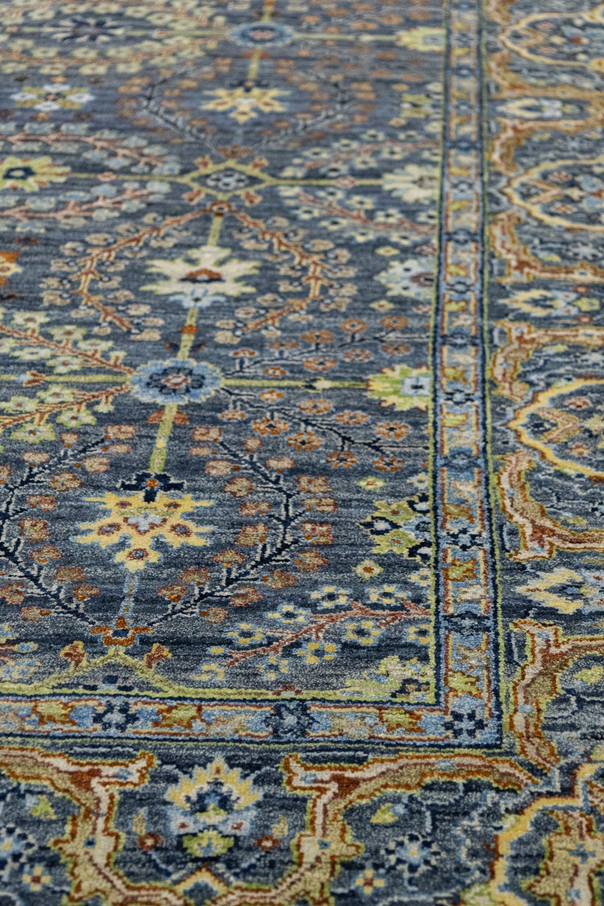 Ferahan Handwoven Transitional Rug, J86947
