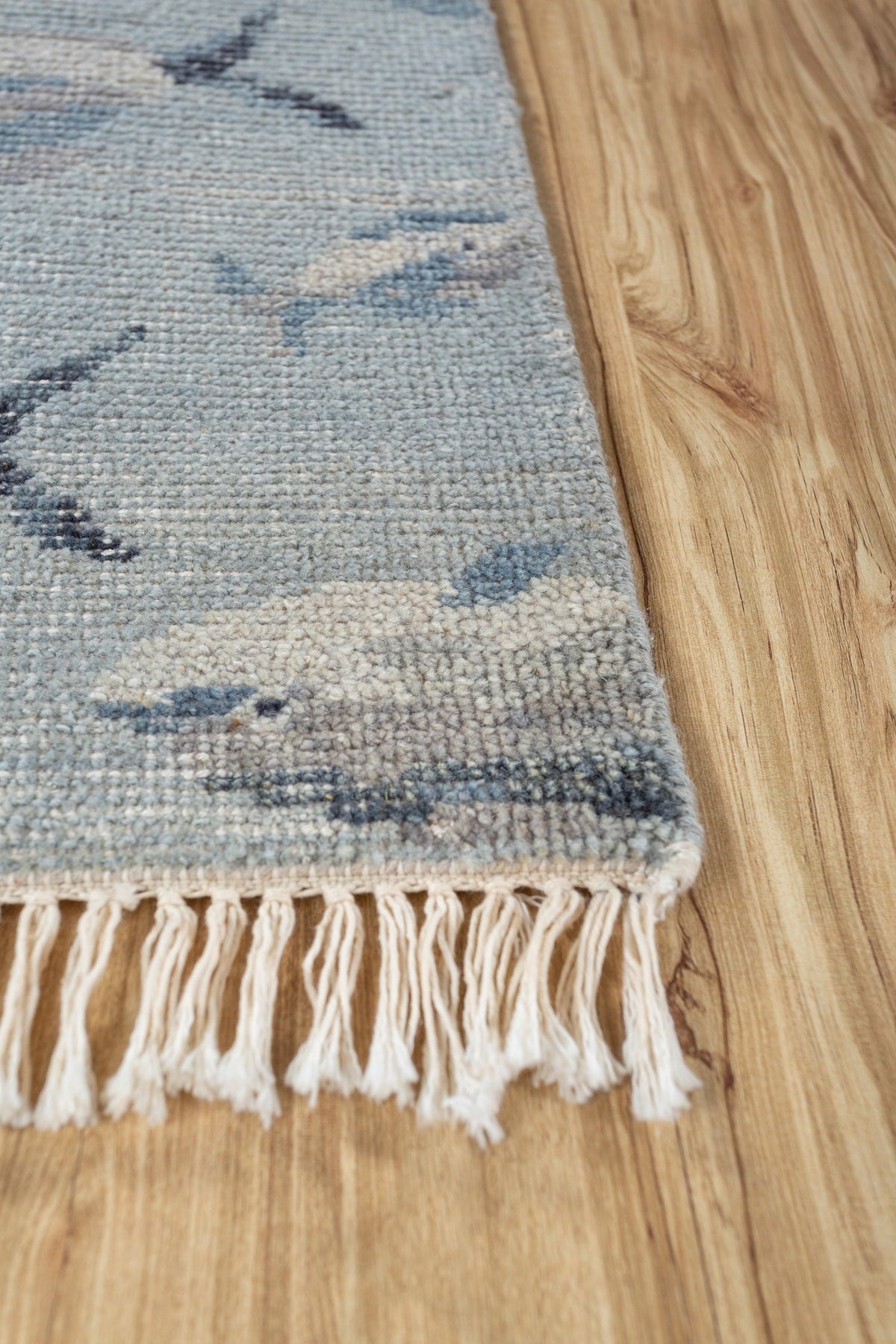Fish School Handwoven Transitional Rug, J87612