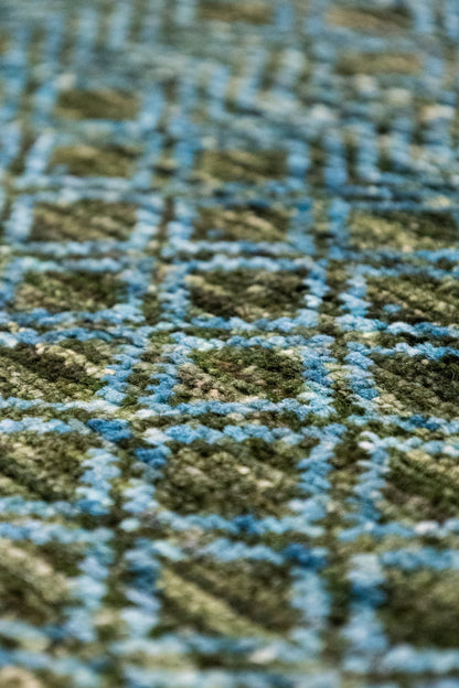 Gabbeh Handwoven Transitional Rug, J89229