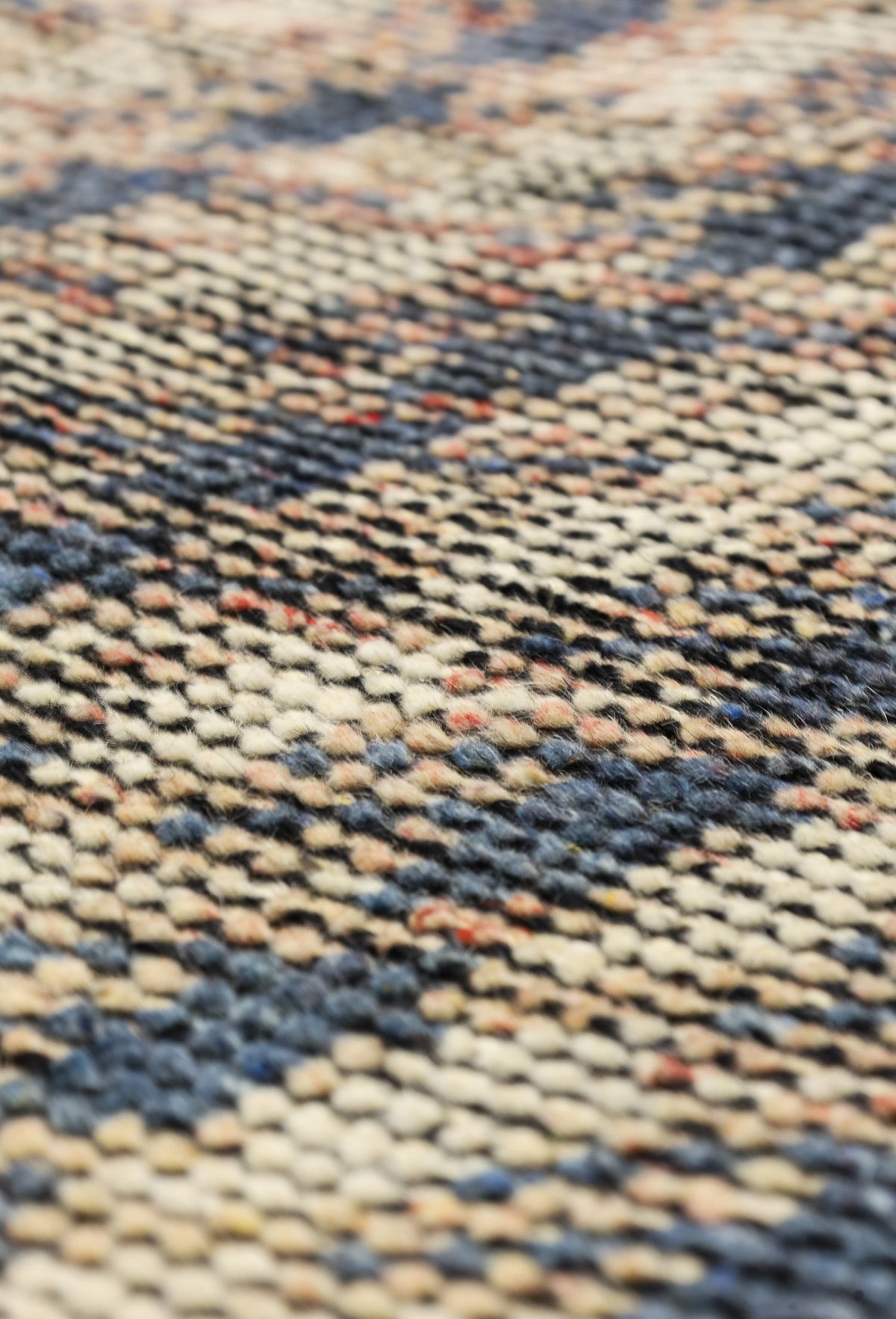 Houndstooth Handwoven Transitional Rug, J80852