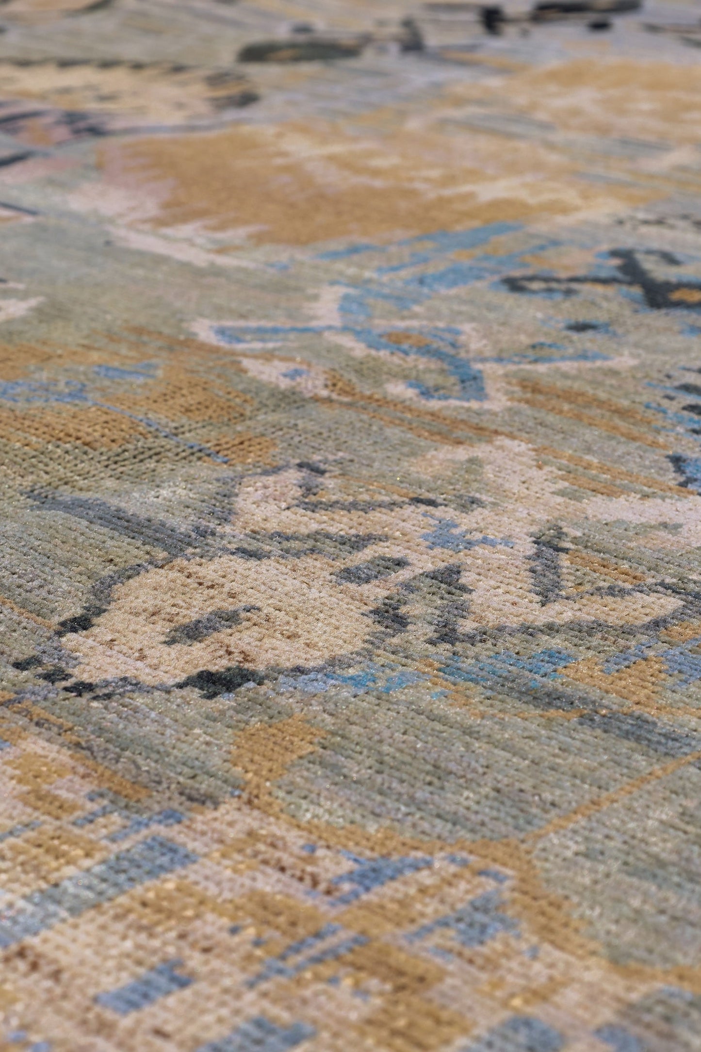 Ikat Handwoven Transitional Rug, J80566