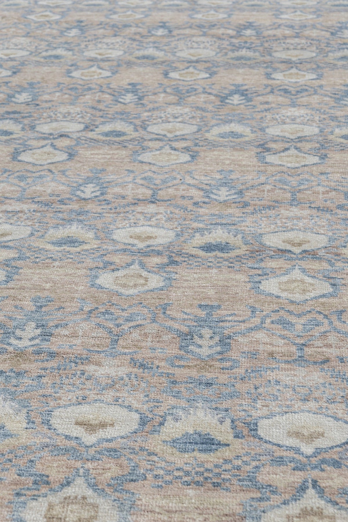 Ikat Handwoven Transitional Rug, J88114