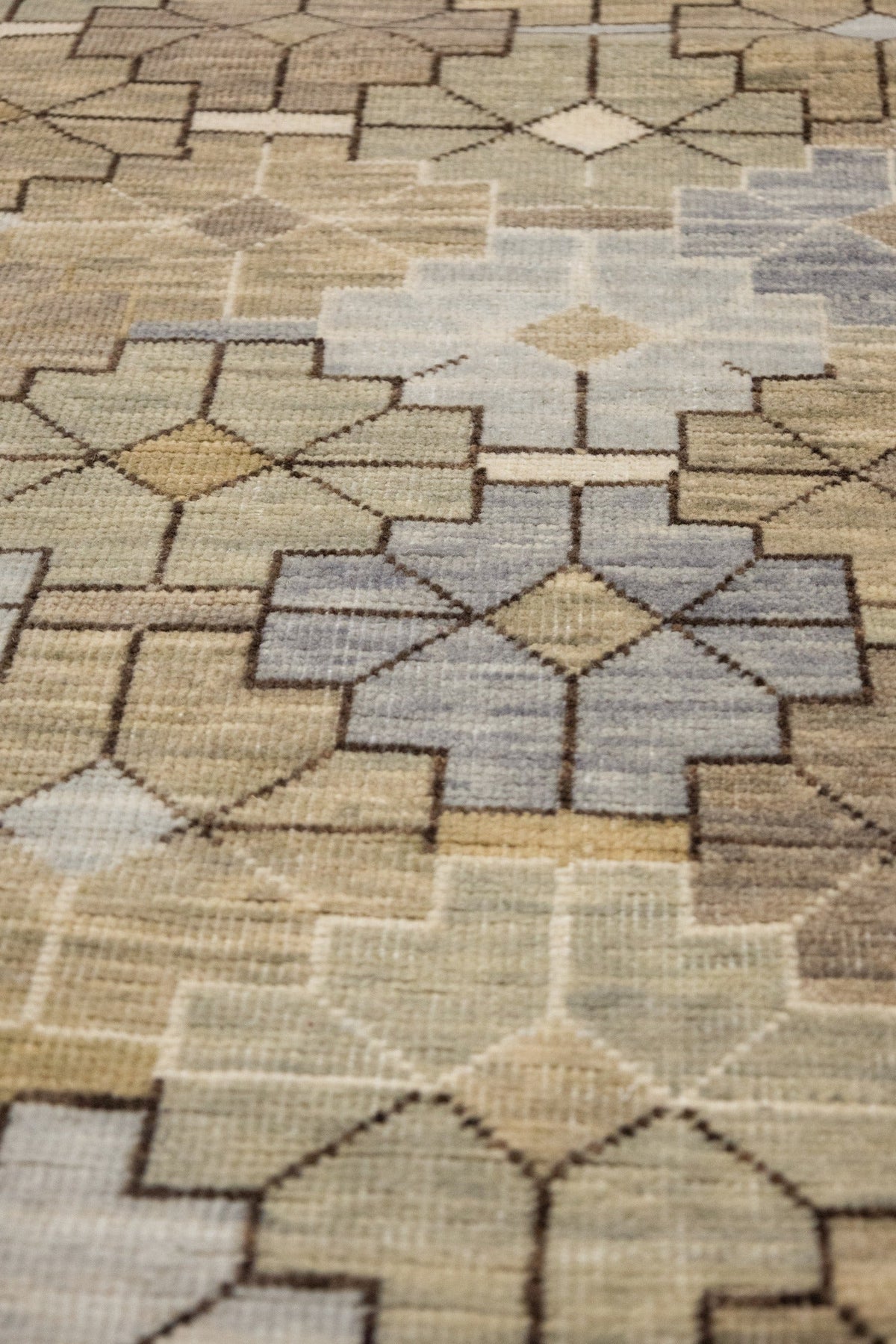 Jaf Kurd Handwoven Transitional Rug, J89832