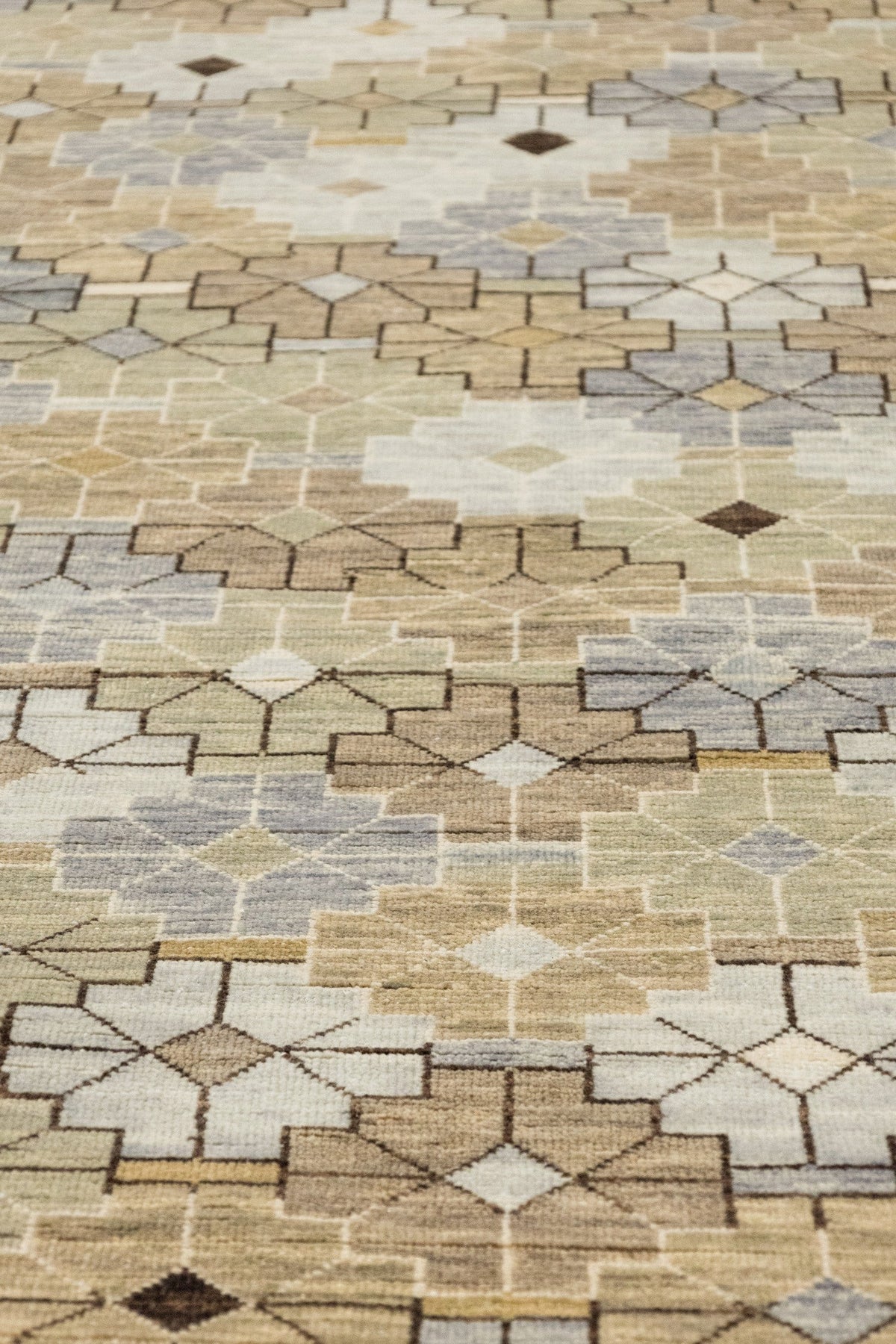Jaf Kurd Handwoven Transitional Rug, J89834