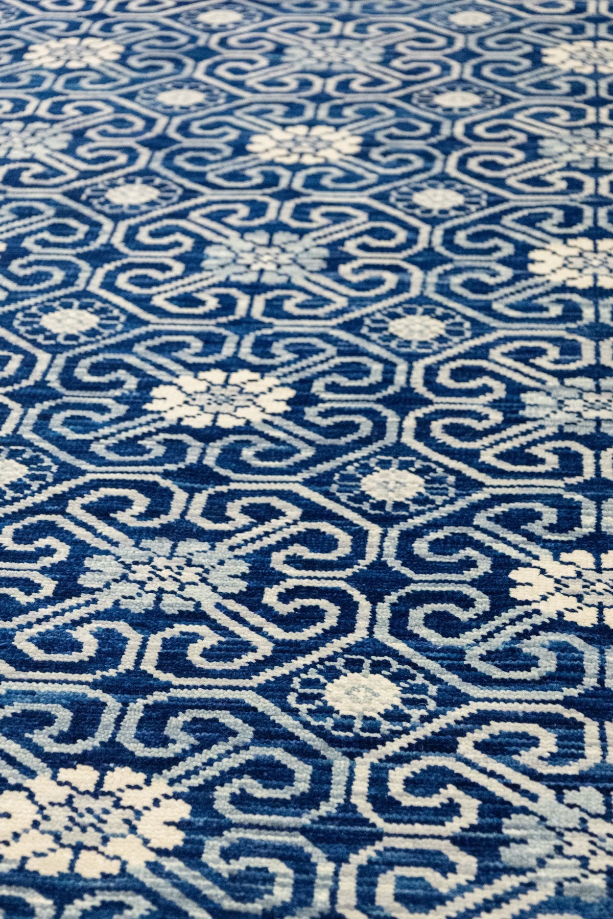 Khotan Handwoven Transitional Rug, J88130