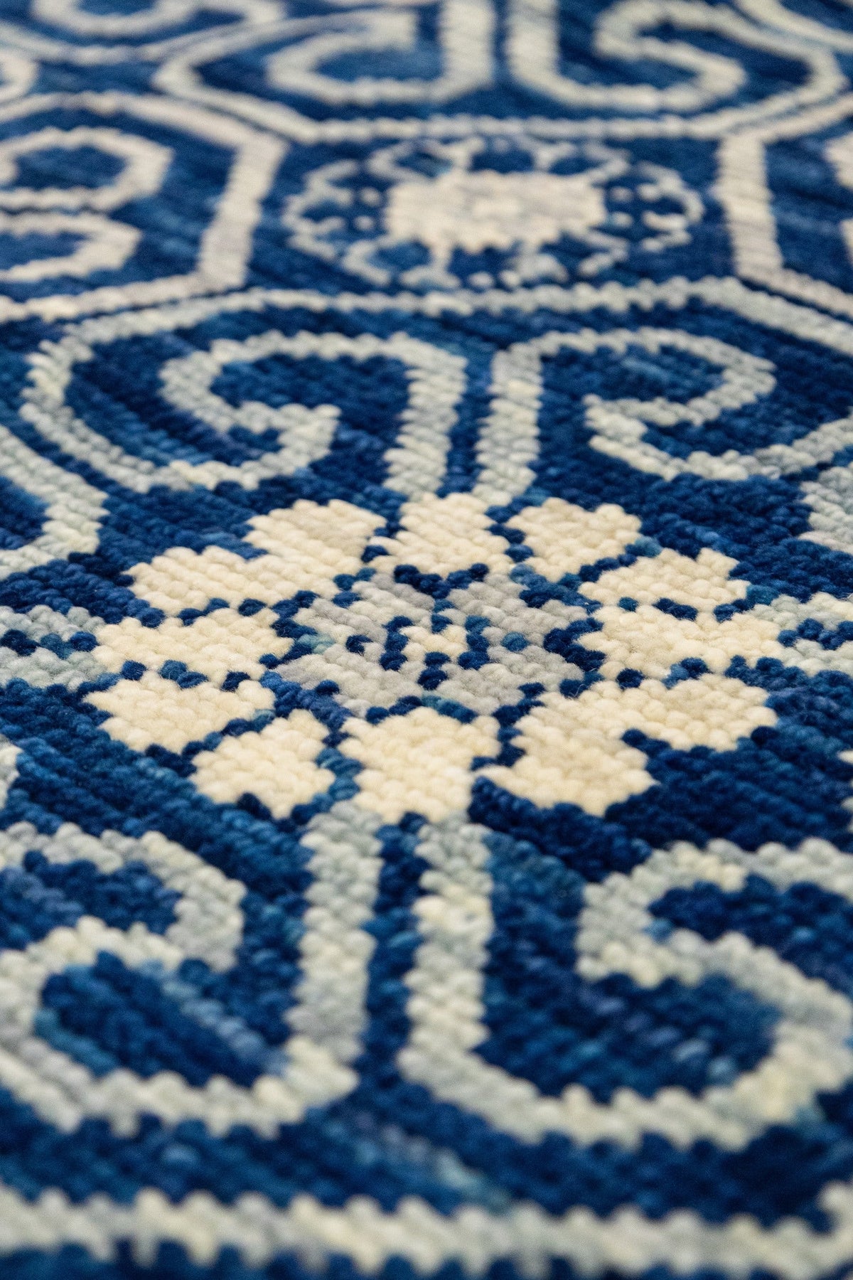 Khotan Handwoven Transitional Rug, J88130