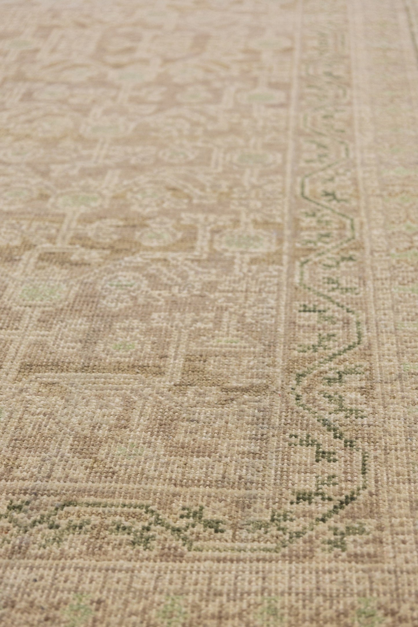 Khotan Handwoven Transitional Rug, J88866