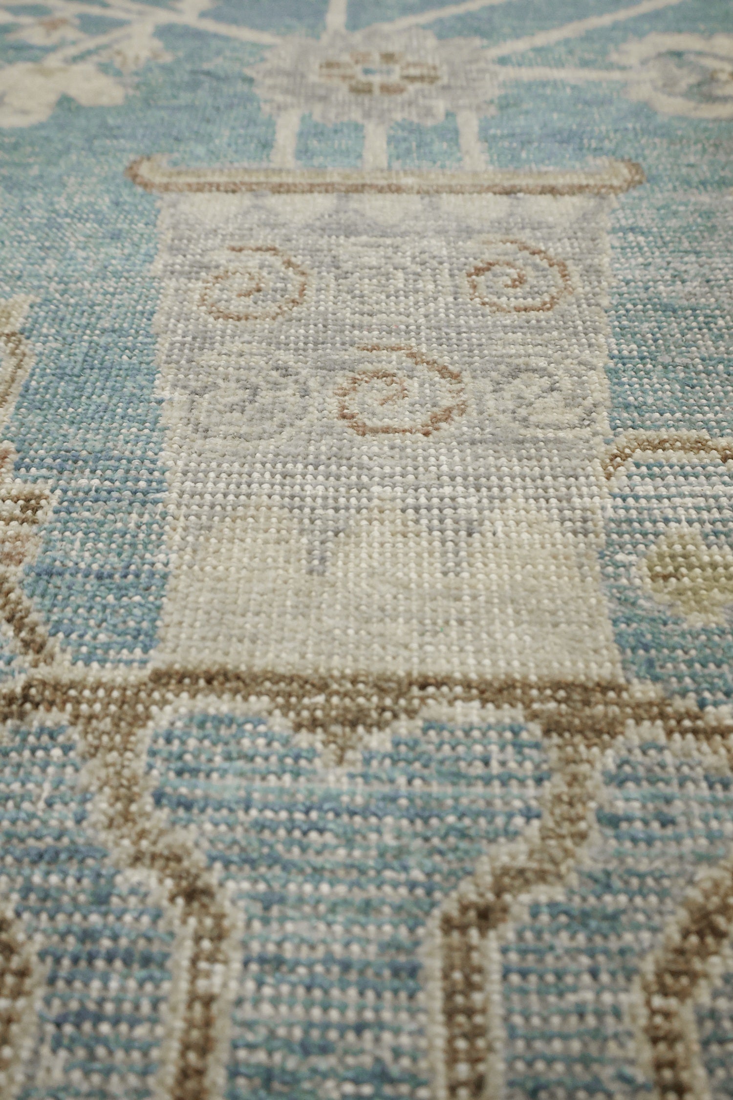 Khotan Vase Handwoven Transitional Rug, J70432