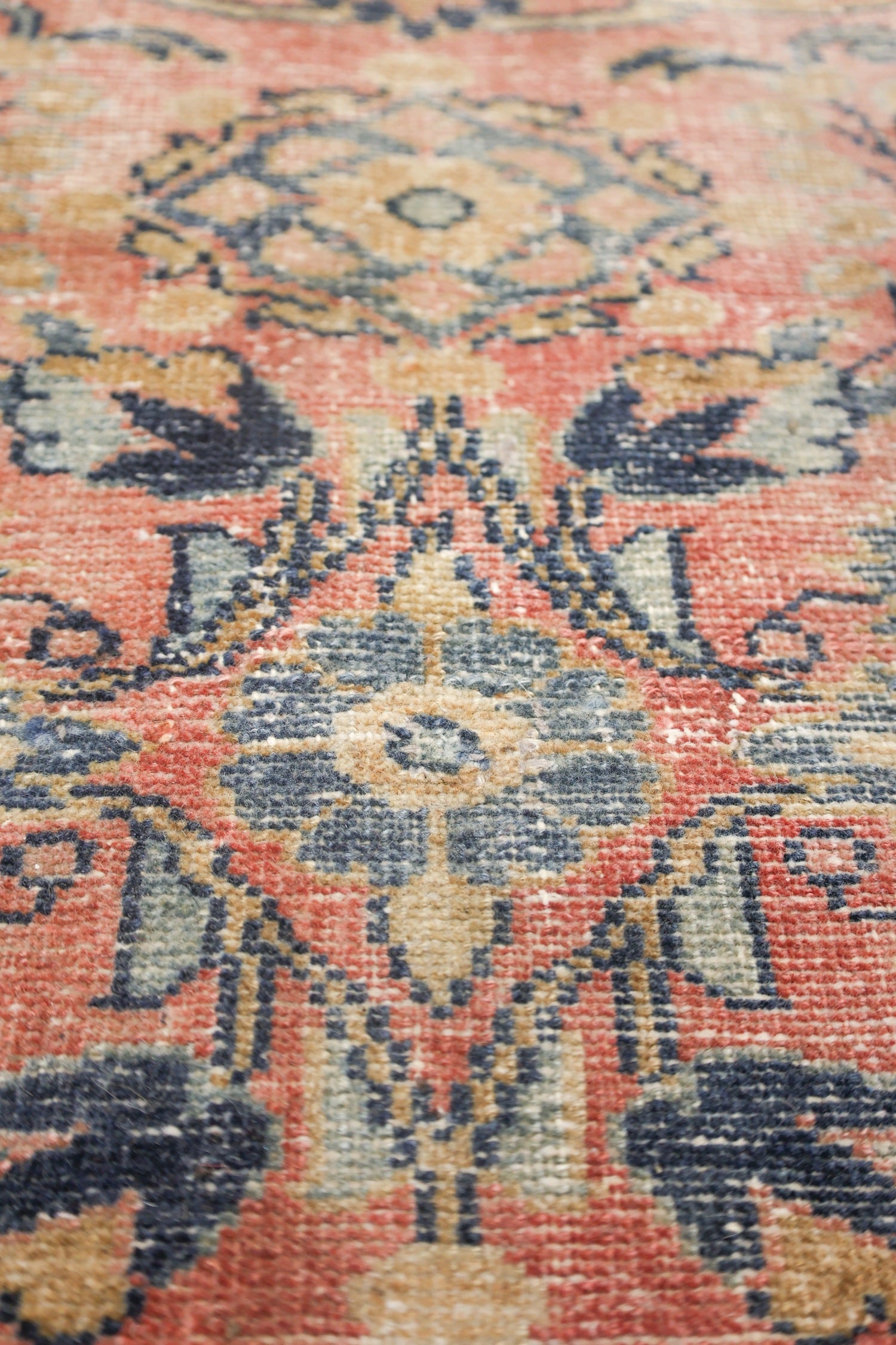 Vintage Lilihan Handwoven Transitional Rug, J73399