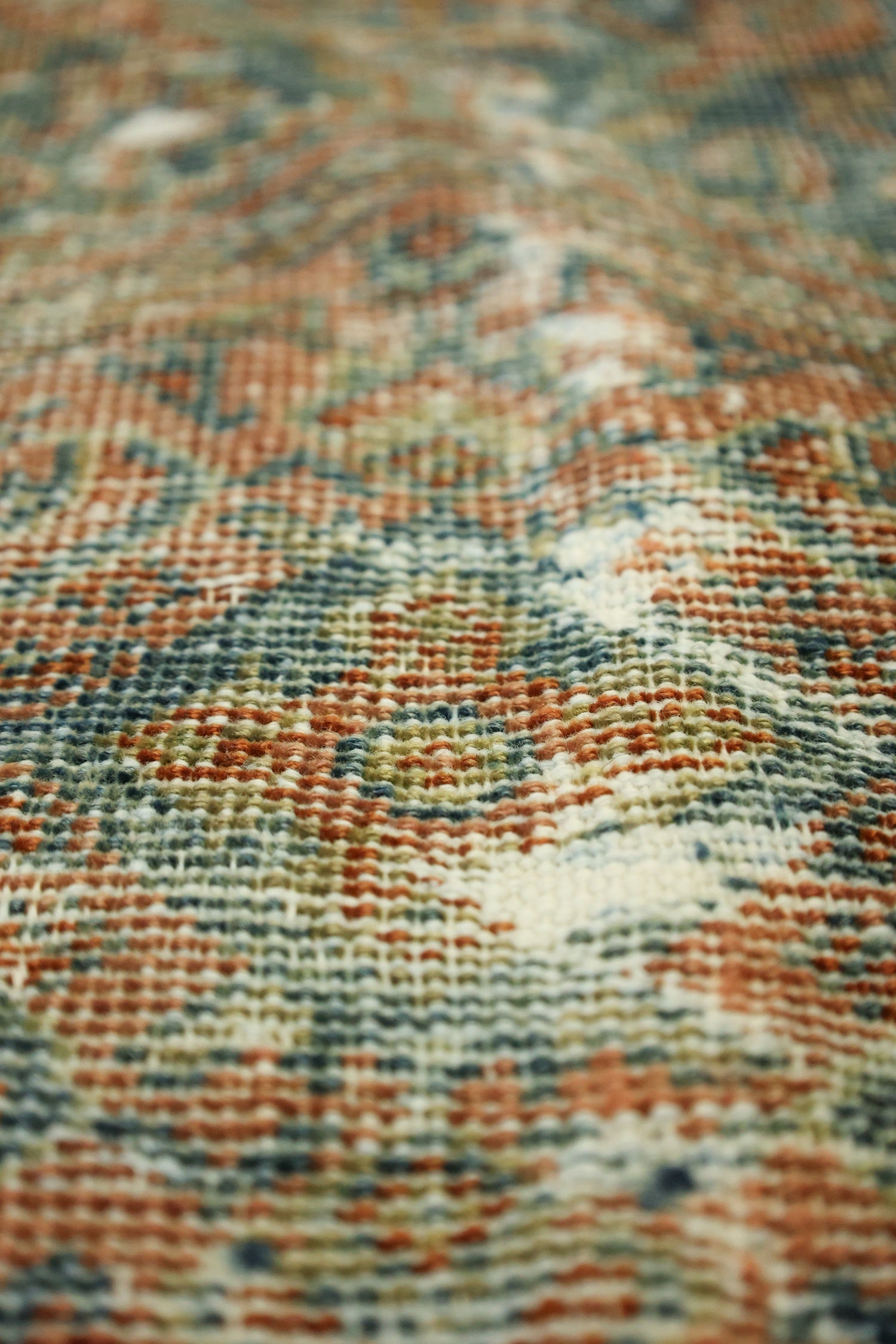 Vintage Mahal Handwoven Transitional Rug, J69252