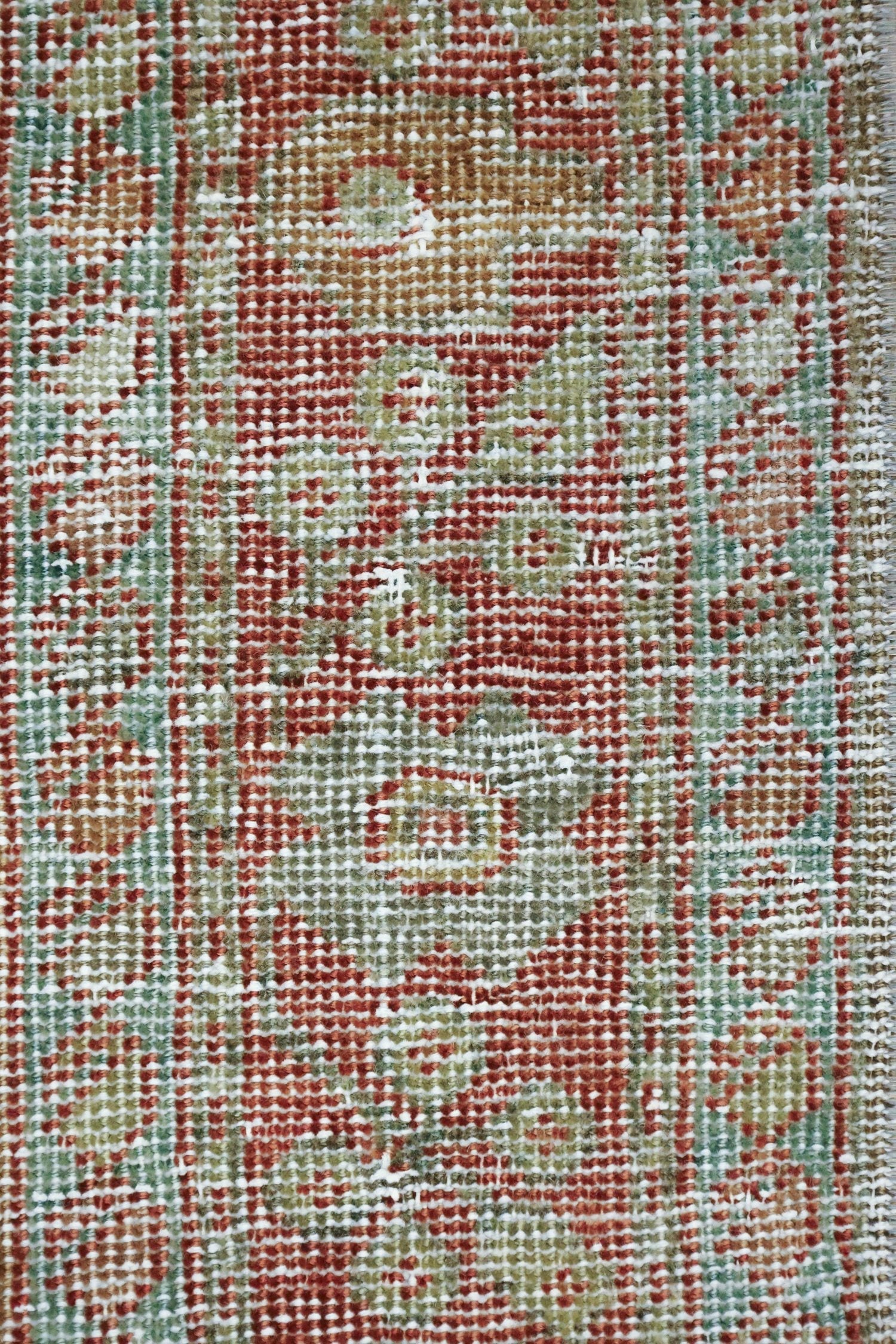 Vintage Mahal Handwoven Transitional Rug, J69254