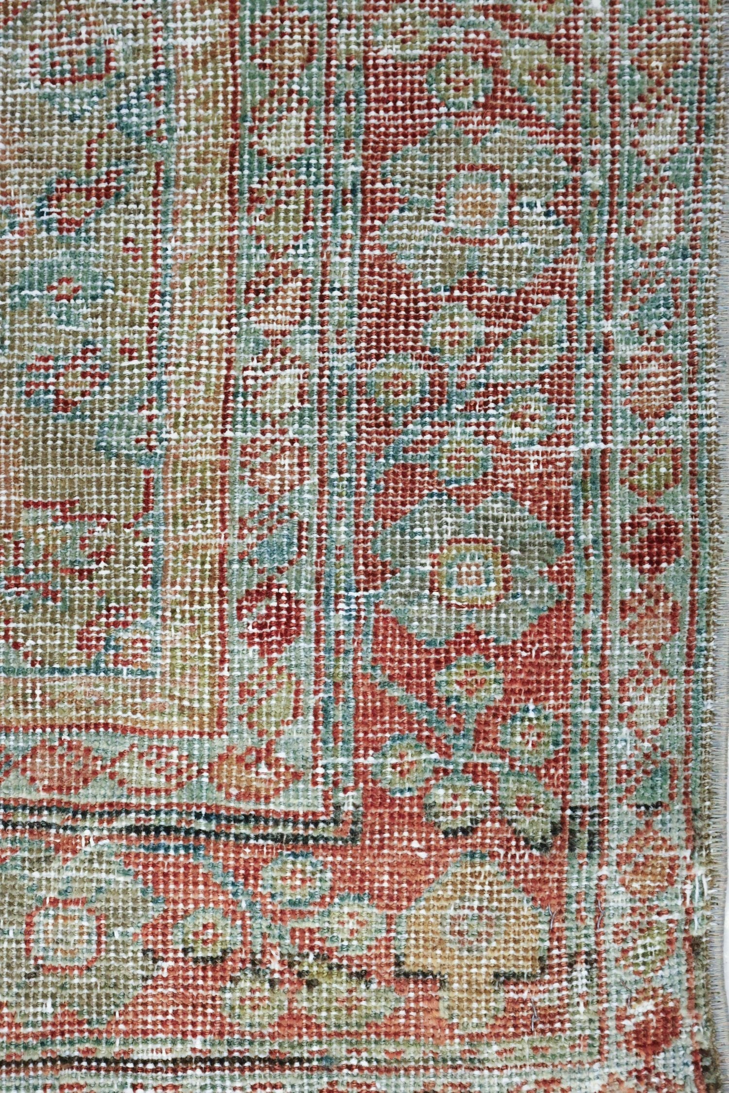 Vintage Mahal Handwoven Transitional Rug, J69254