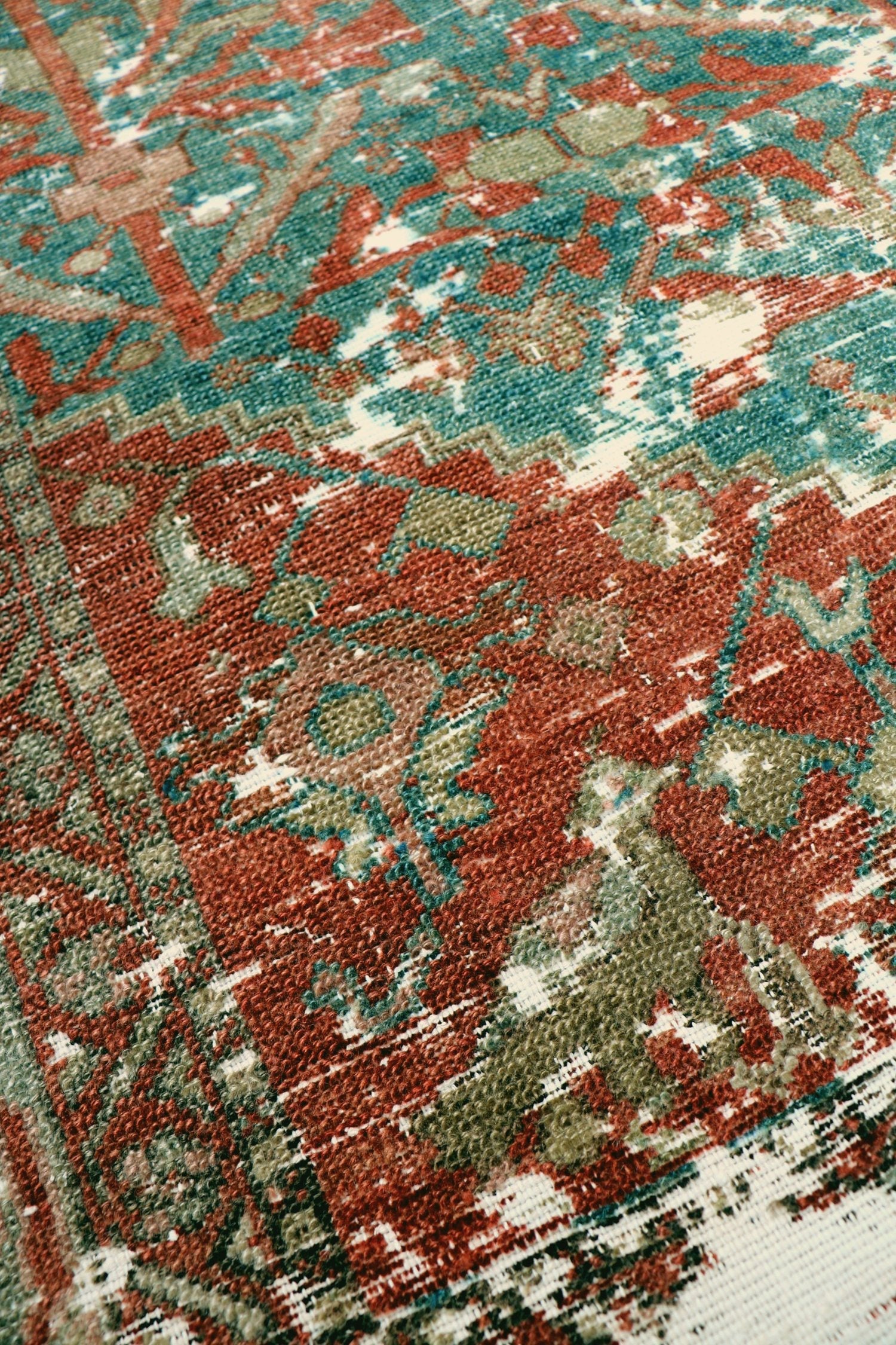 Vintage Malayer Handwoven Transitional Rug, J68318
