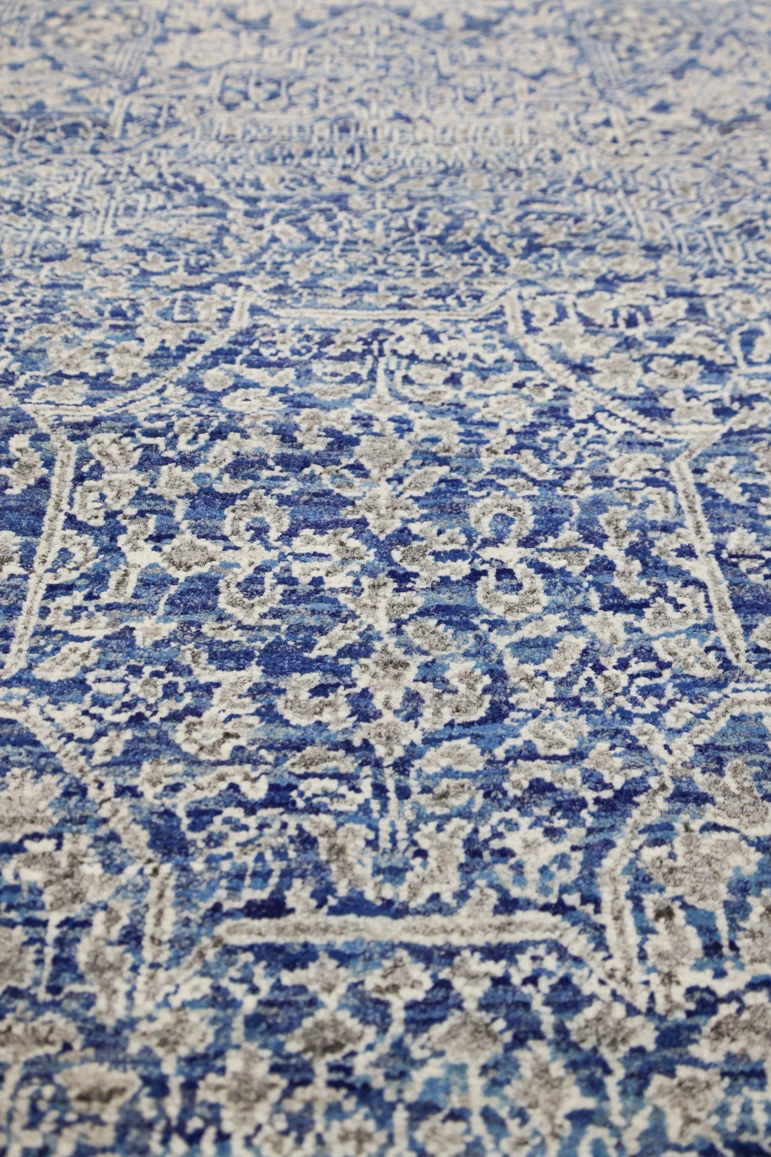 Mamluk Handwoven Transitional Rug, J70233