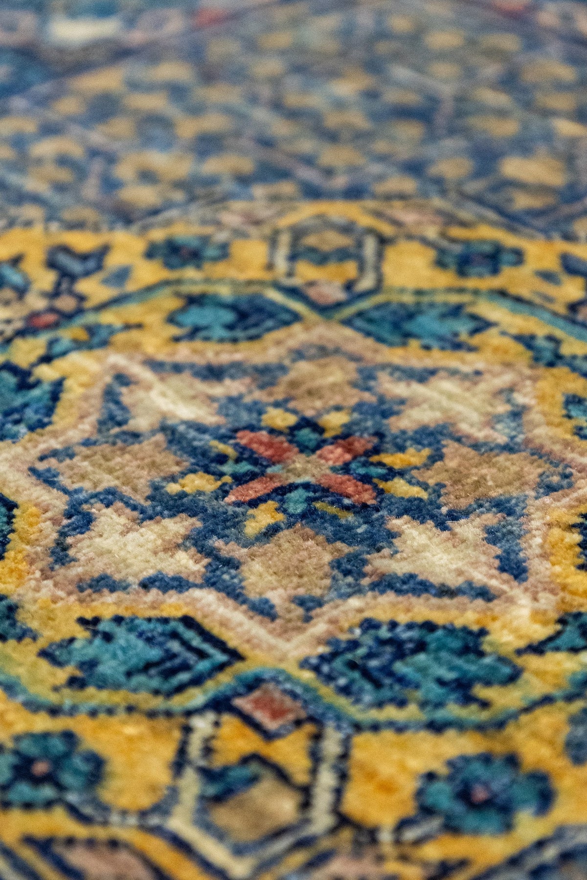 Mamluk Handwoven Transitional Rug, J89234