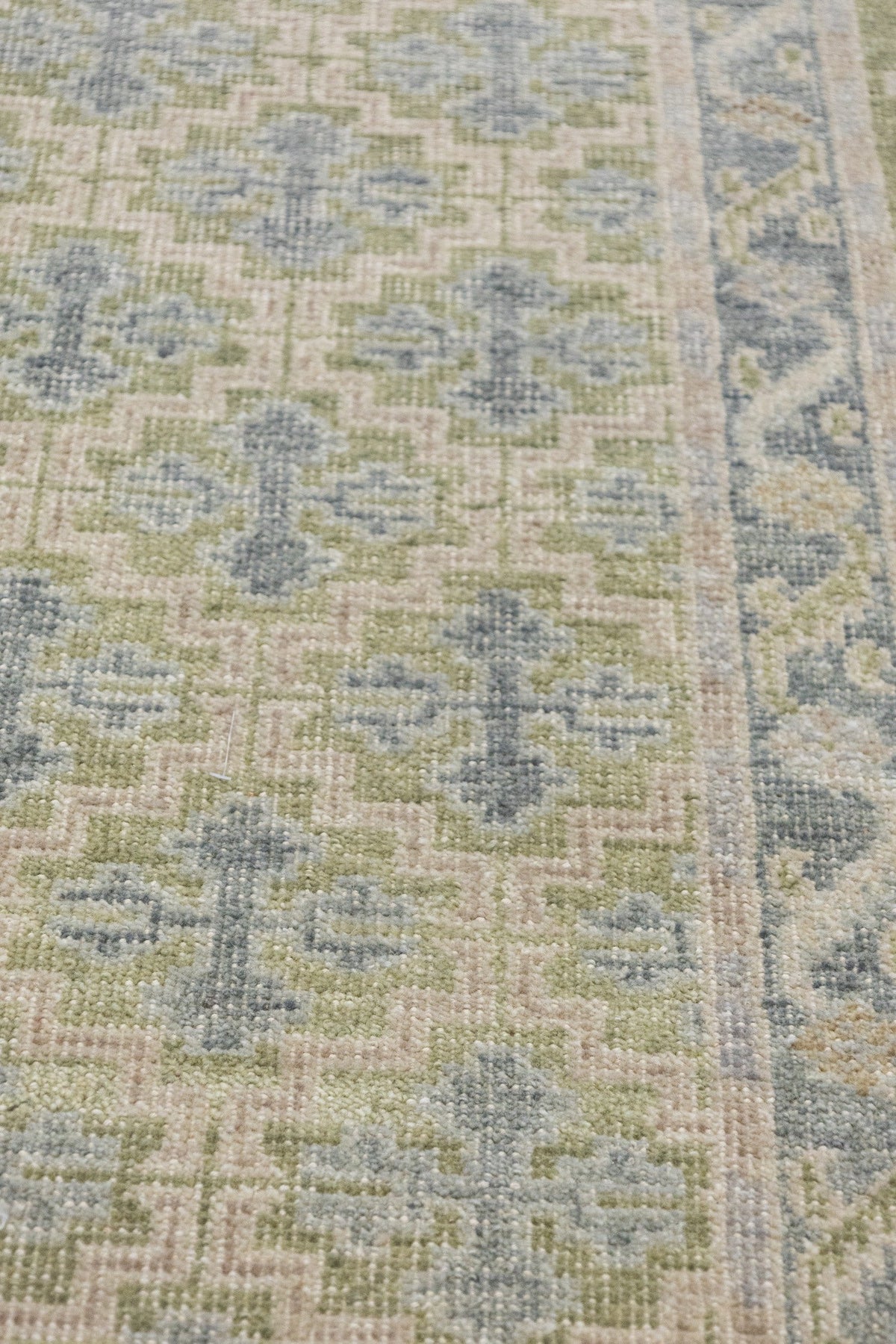 Needlepoint Transitional Rug, J89945