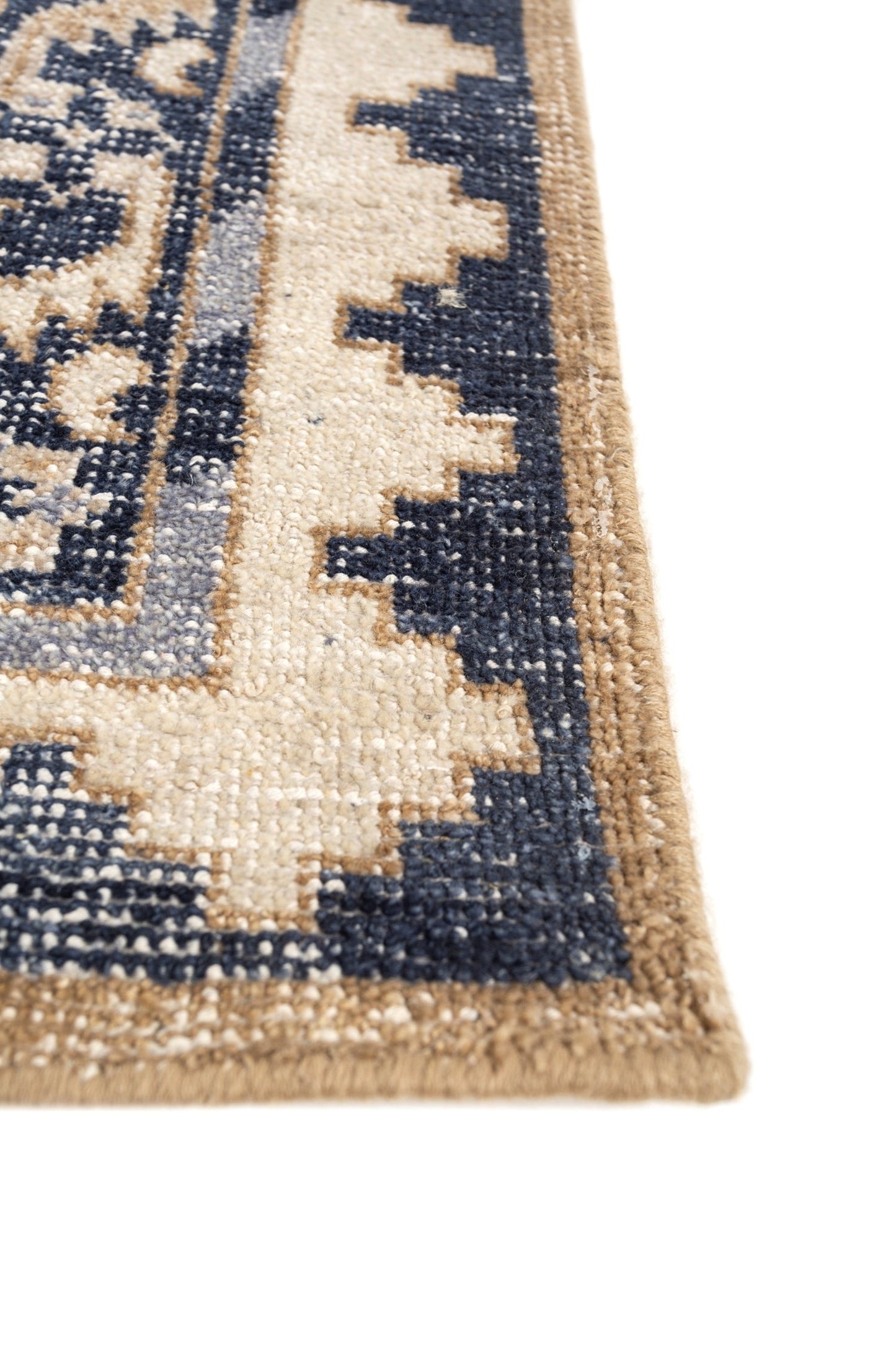 Nordic Needlepoint Handwoven Transitional Rug, J87617